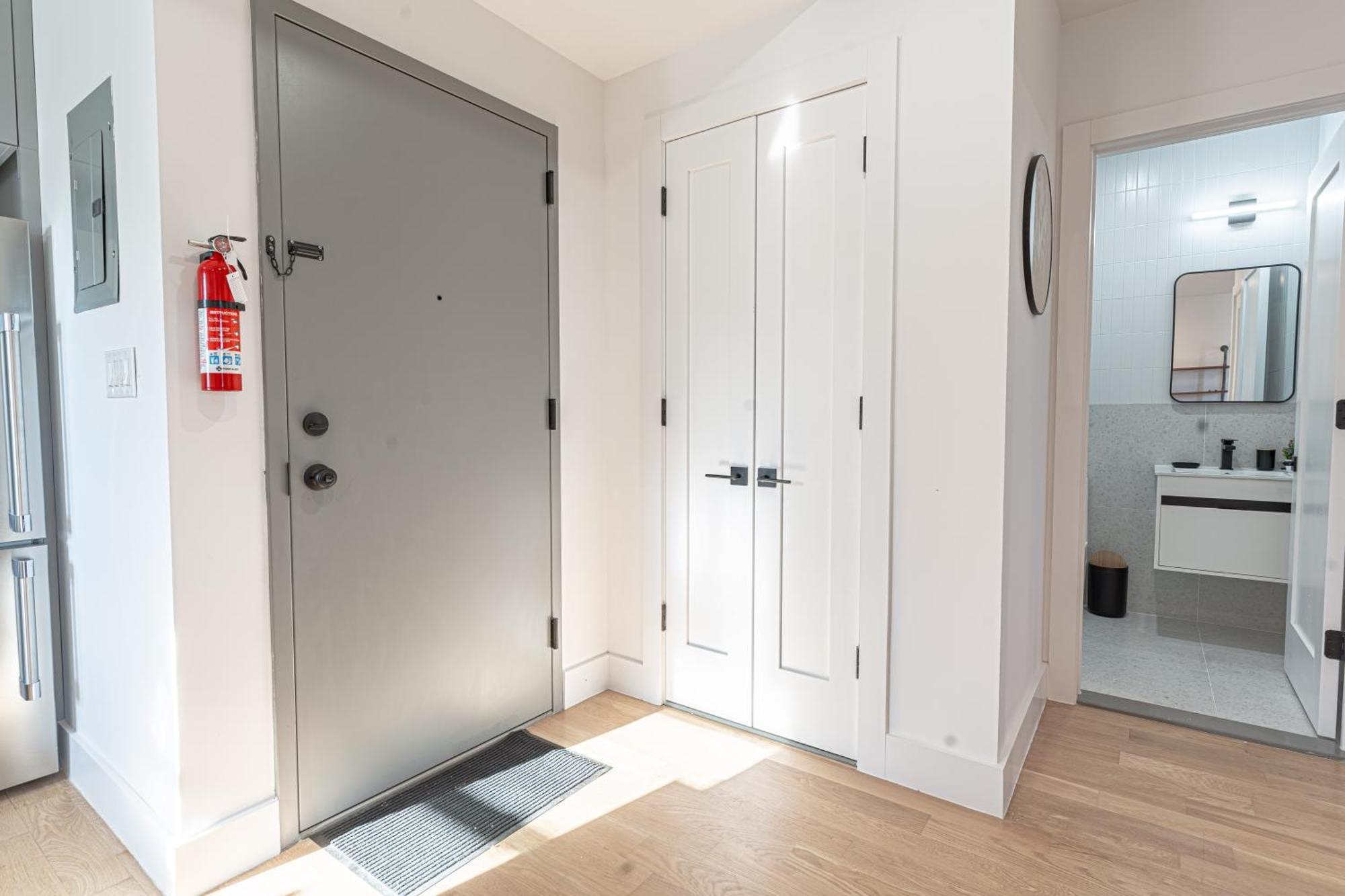 Bushwick Industrial1br With Balcony Apartment New York