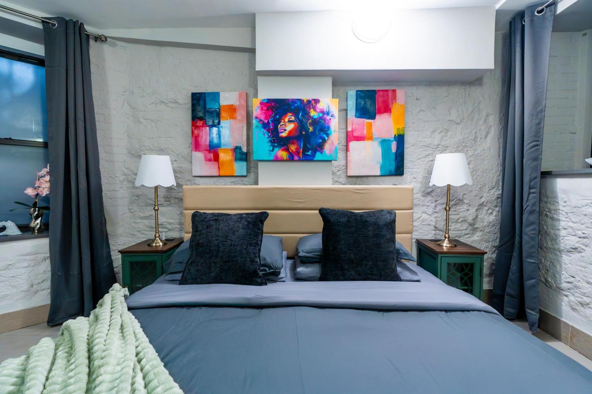 Apartment Elegant Park - 4 Bedroom Self Check-in *