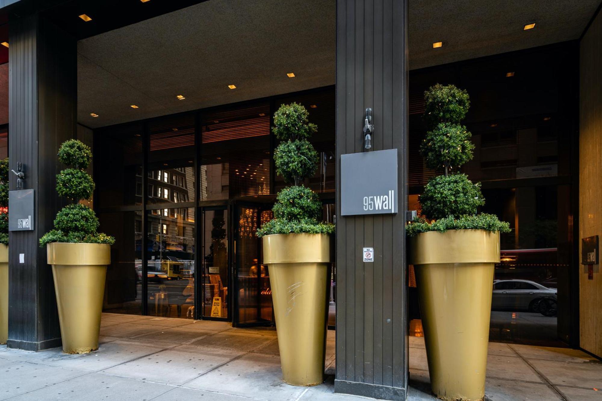 Fidi W Work Setup By Anyplace - 10250 New York