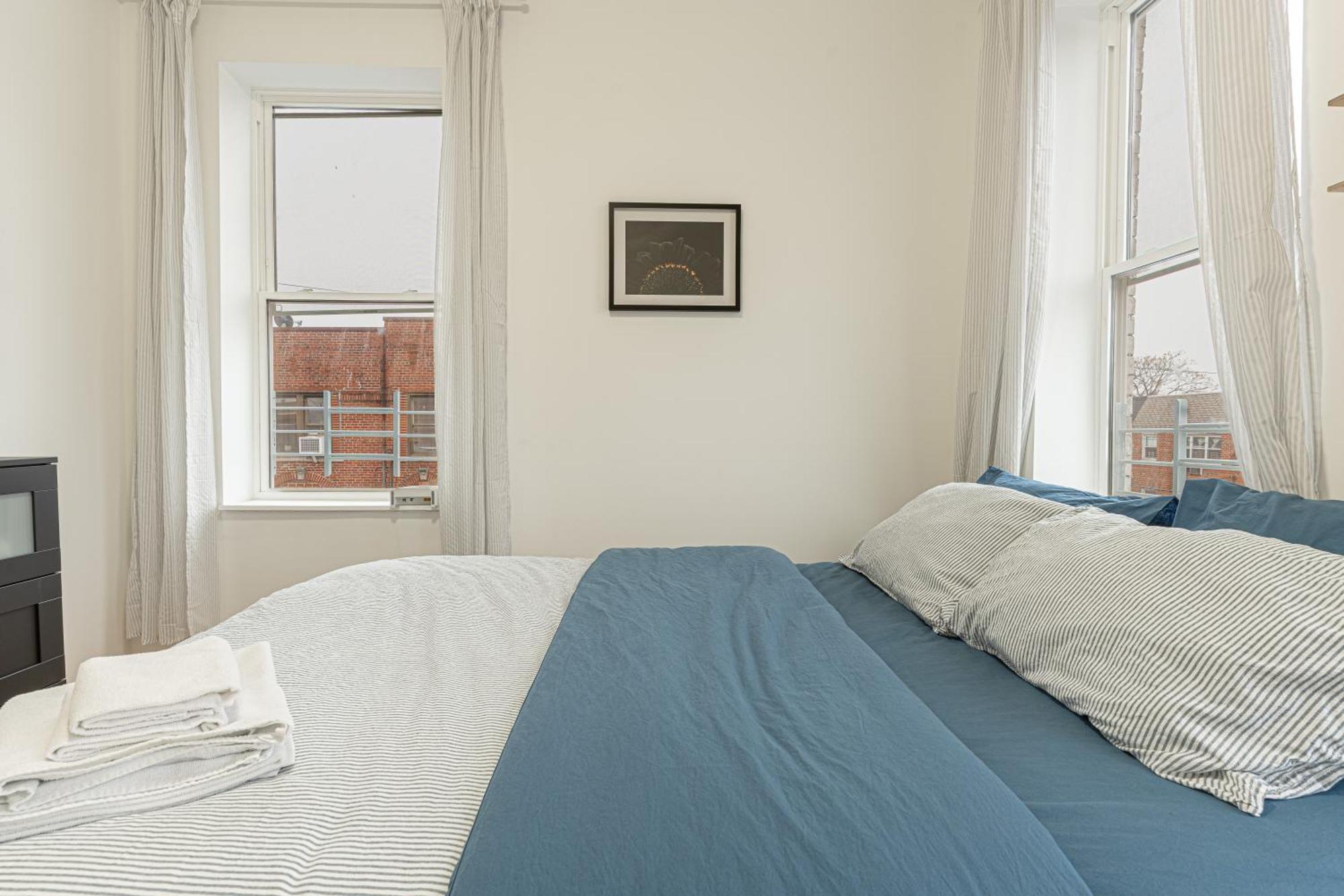 Modern 2br Retreat With Washer & Dryer - Near Subway & Lga Apartment