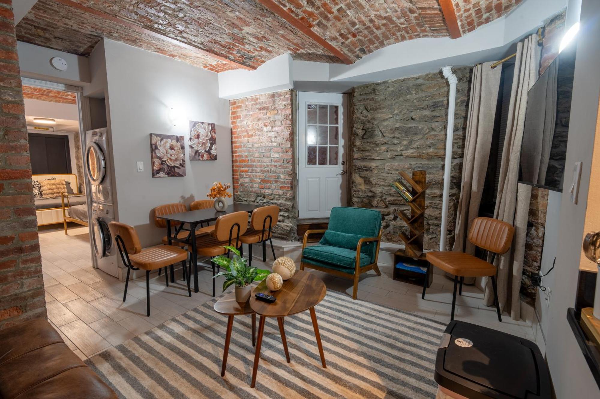 Elegant Gramercy Park Apartment *