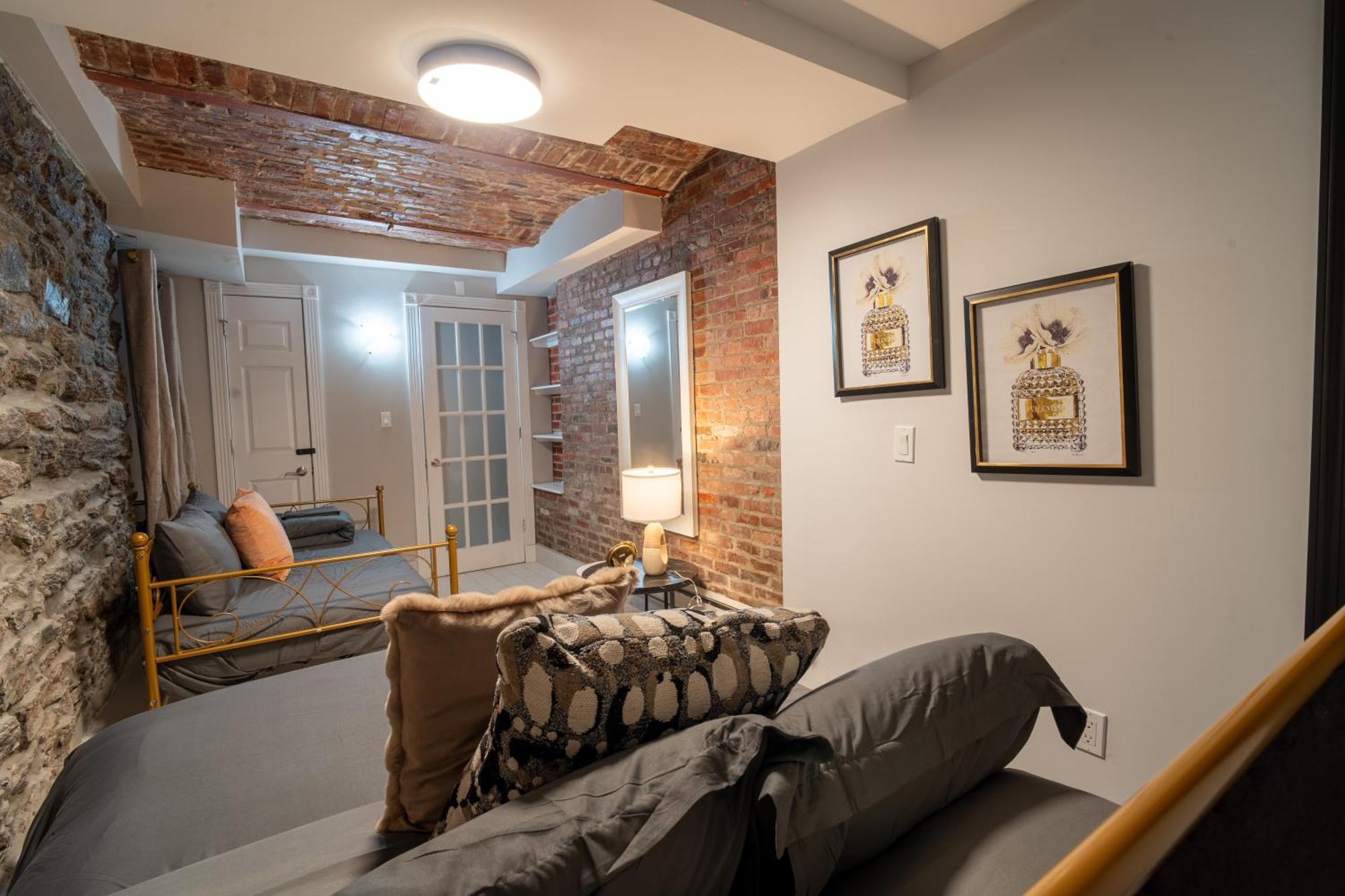 Elegant Gramercy Park Apartment New York