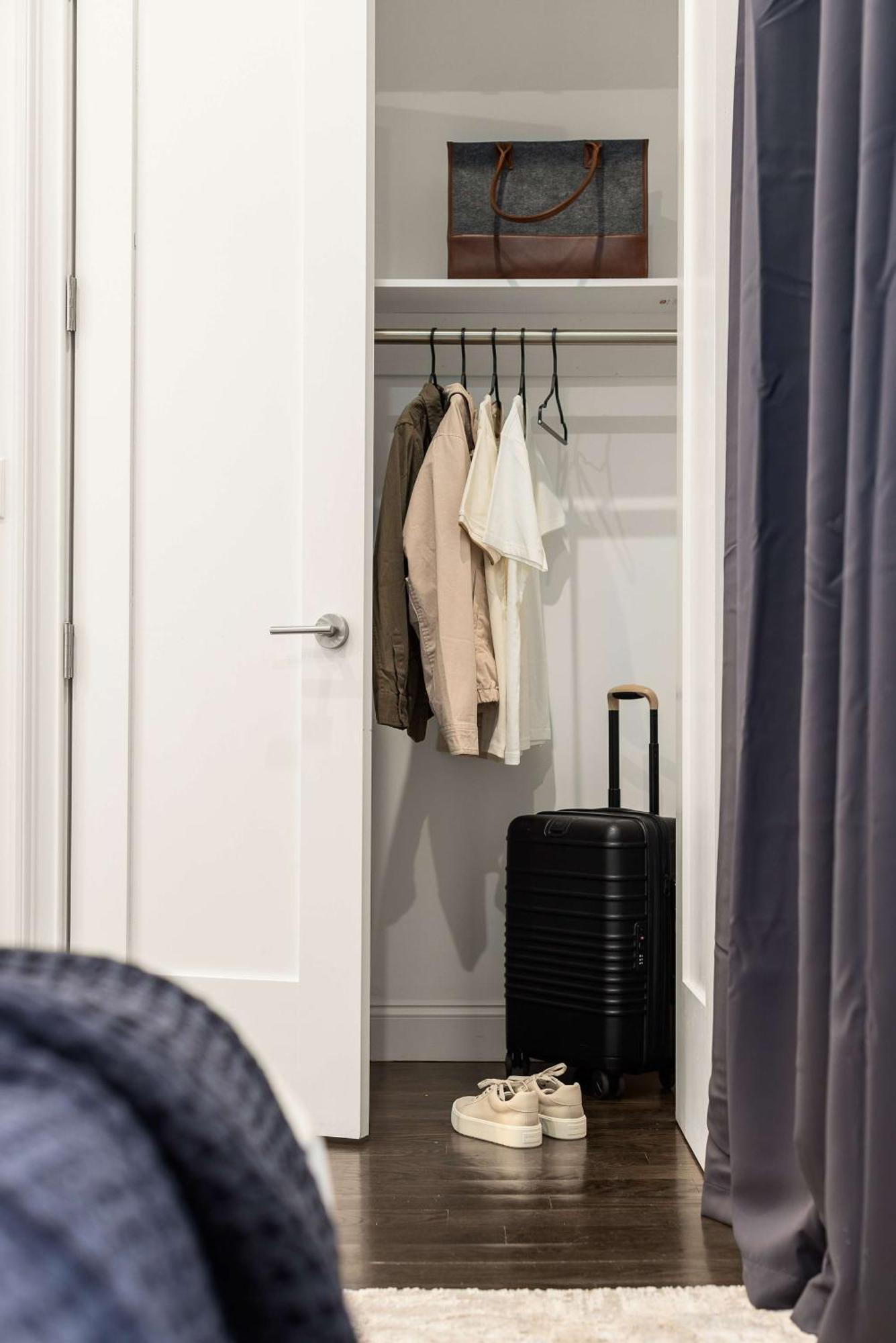 Stylish 3br Designer In Nyc Apartment *