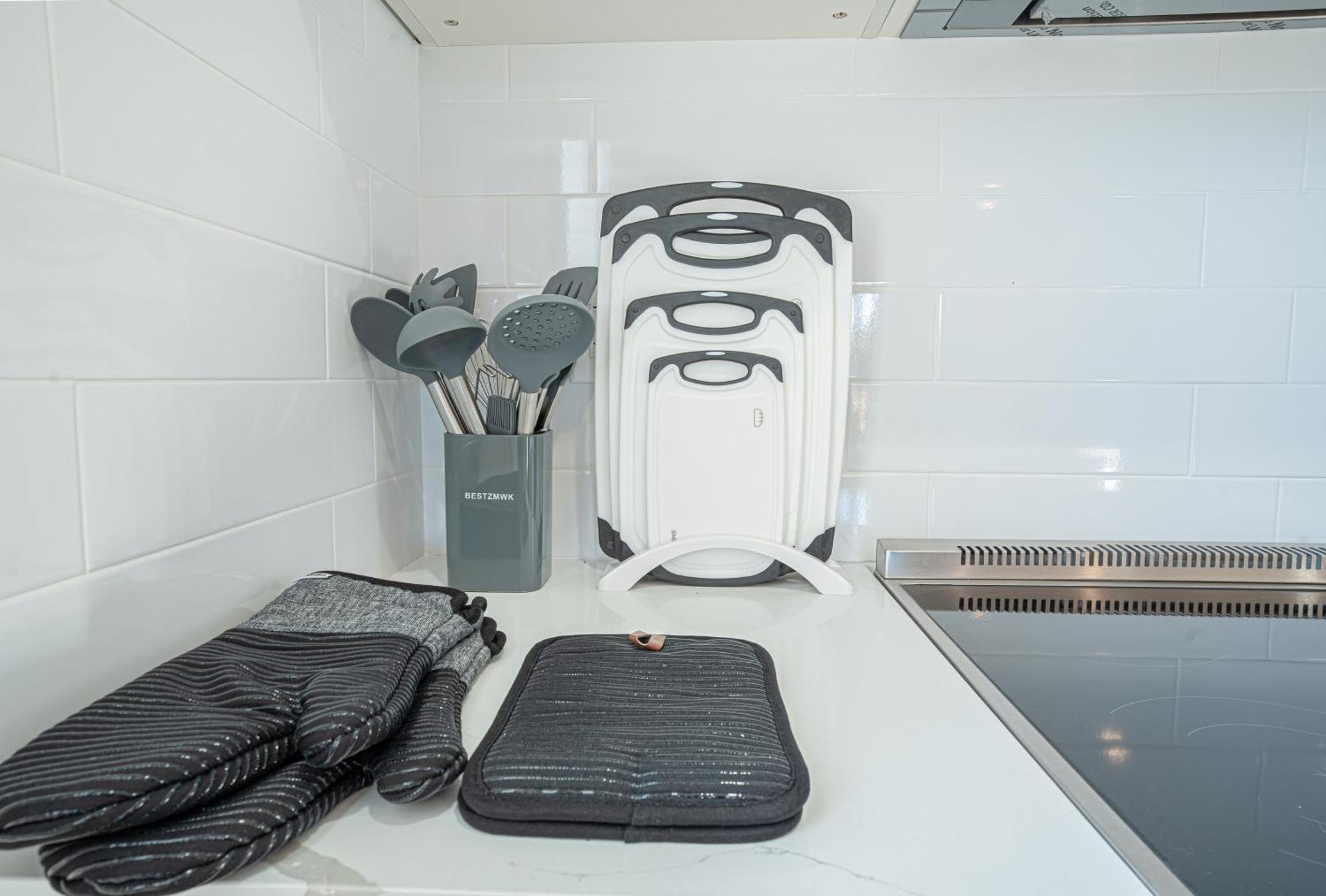 Bushwick Industrial1br With Balcony * New York