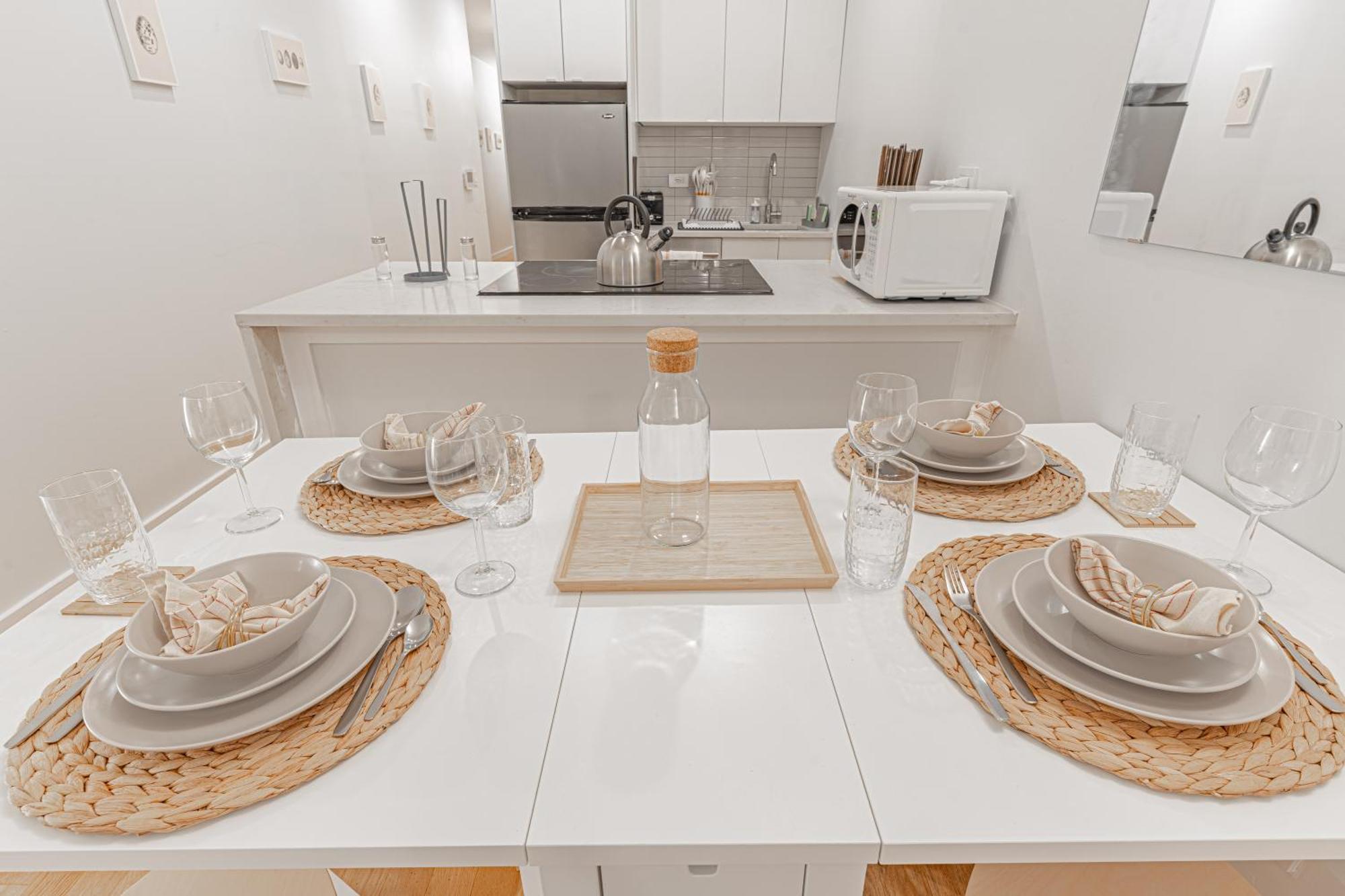 Stylish 2br Close To Williamsburg New York