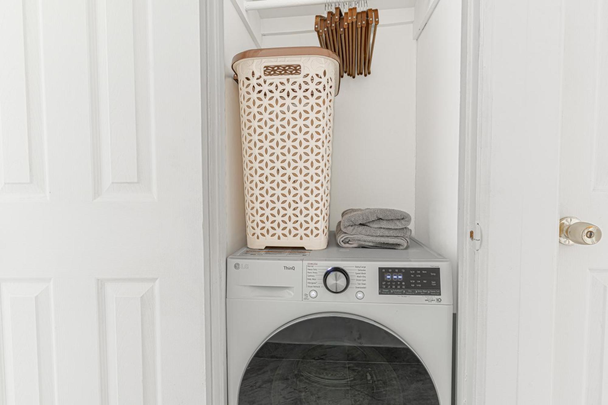 Cozy 2br Retreat - Near Lga & Subway With W&d