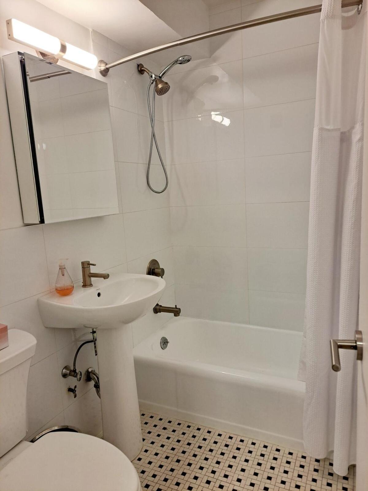 Piece Of Mind In Harlem Apartment New York