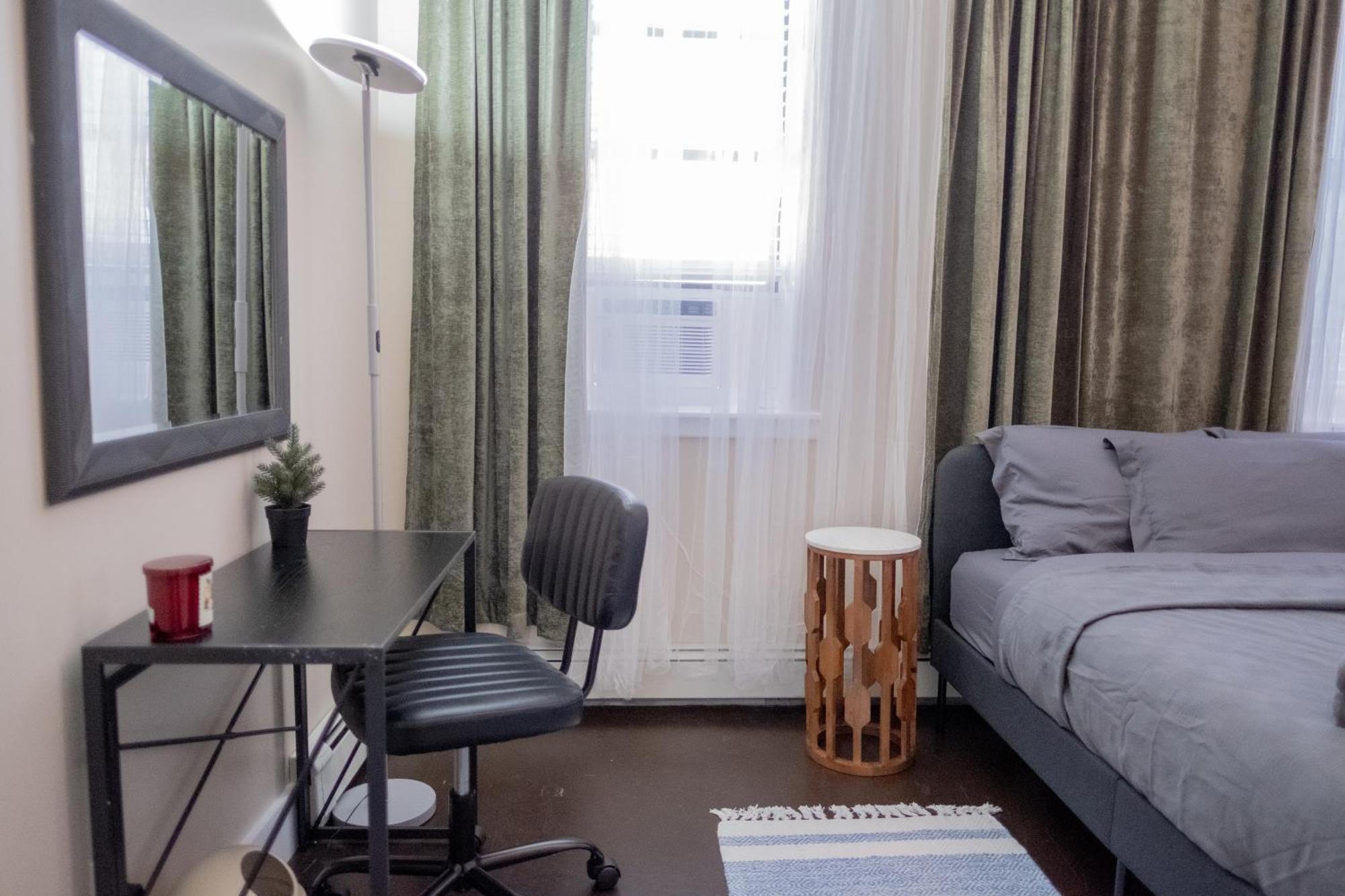 Brand New 3br 2ba Next To Park, Elevator