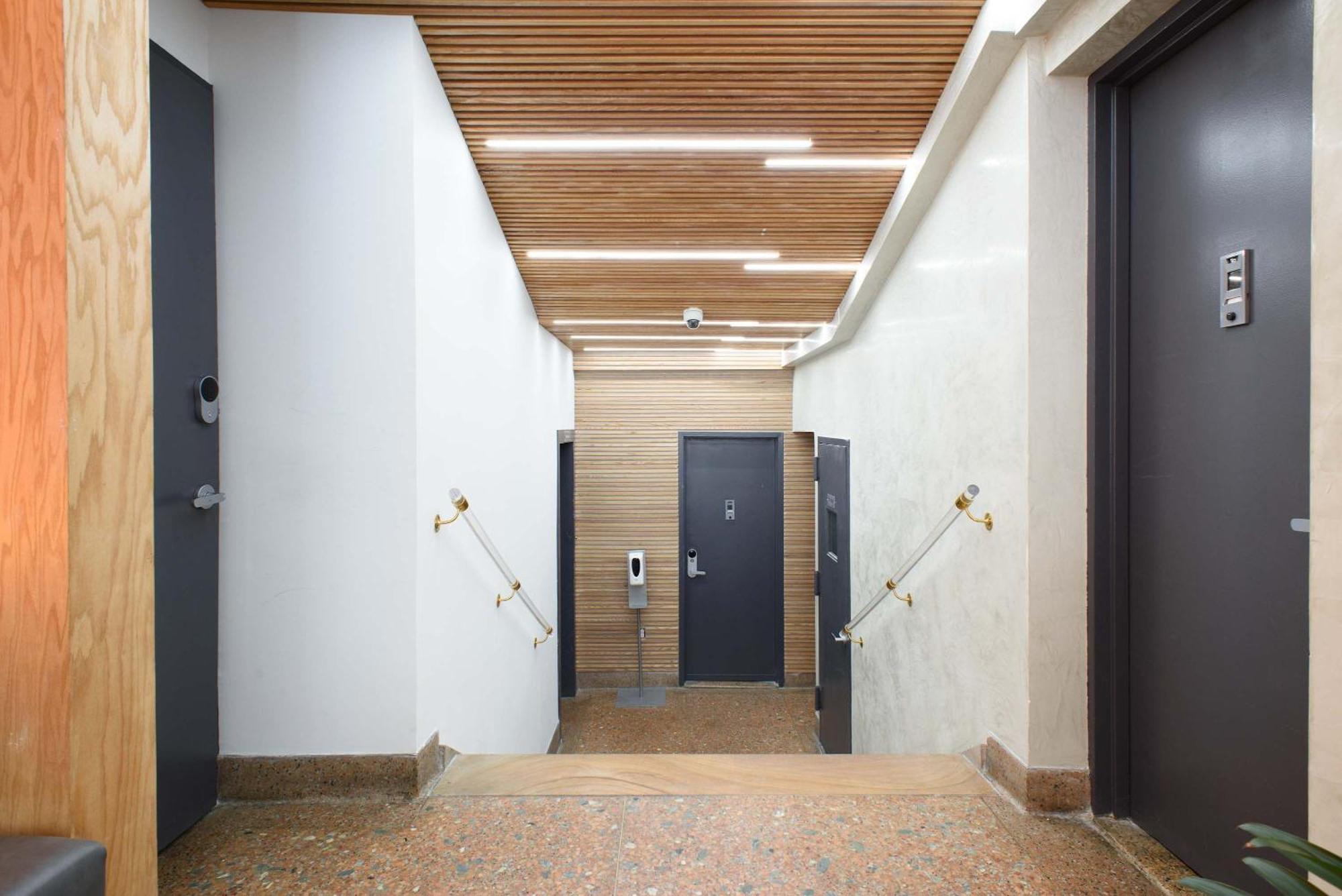 75-1a New Prime Ues W D In Unit Elevator Apartment *