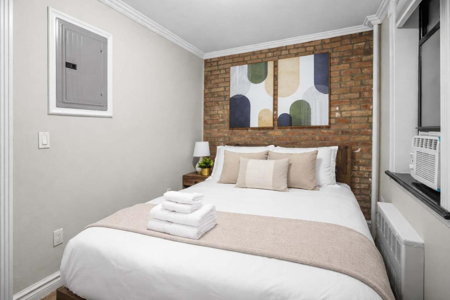Trendy East Village Escape Apartment New York