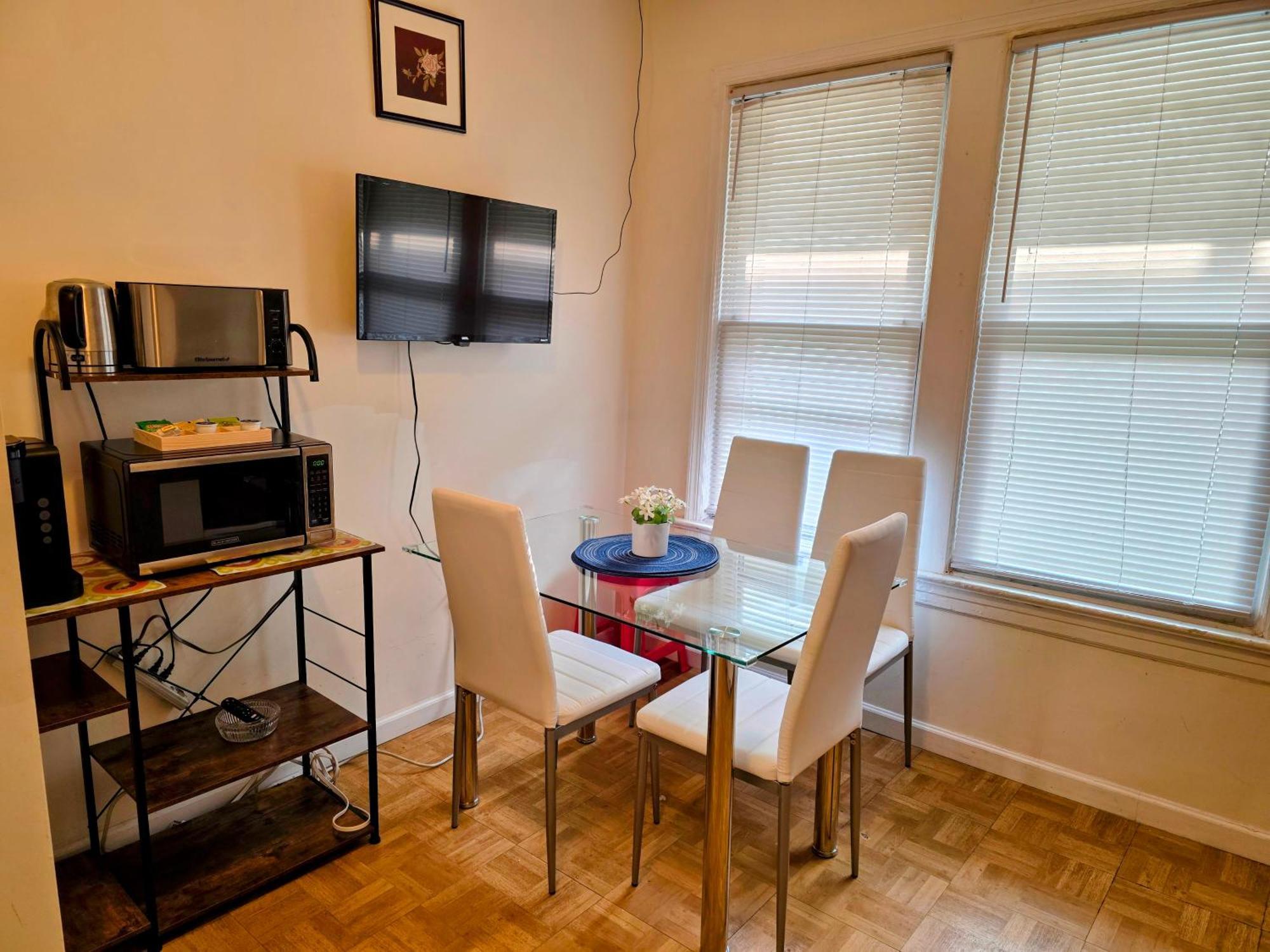 Entire Beautiful 2br Private R Apartment