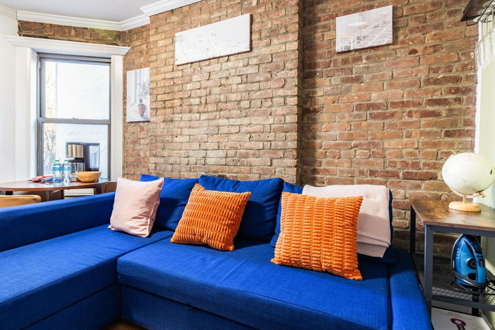 2 Bedroom Unit In Lower Manhattan Apartment