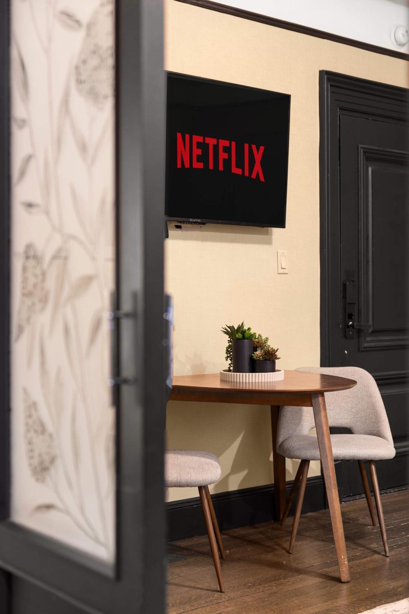 Stunning In The Heart Of Gym * New York