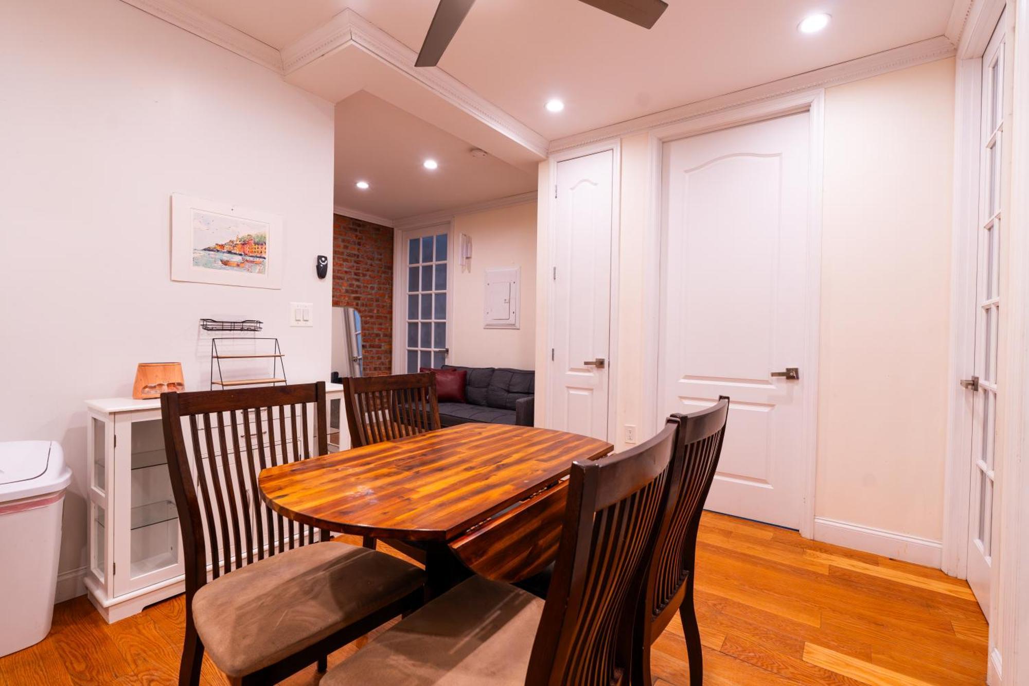 Modern By Park - 3 Br