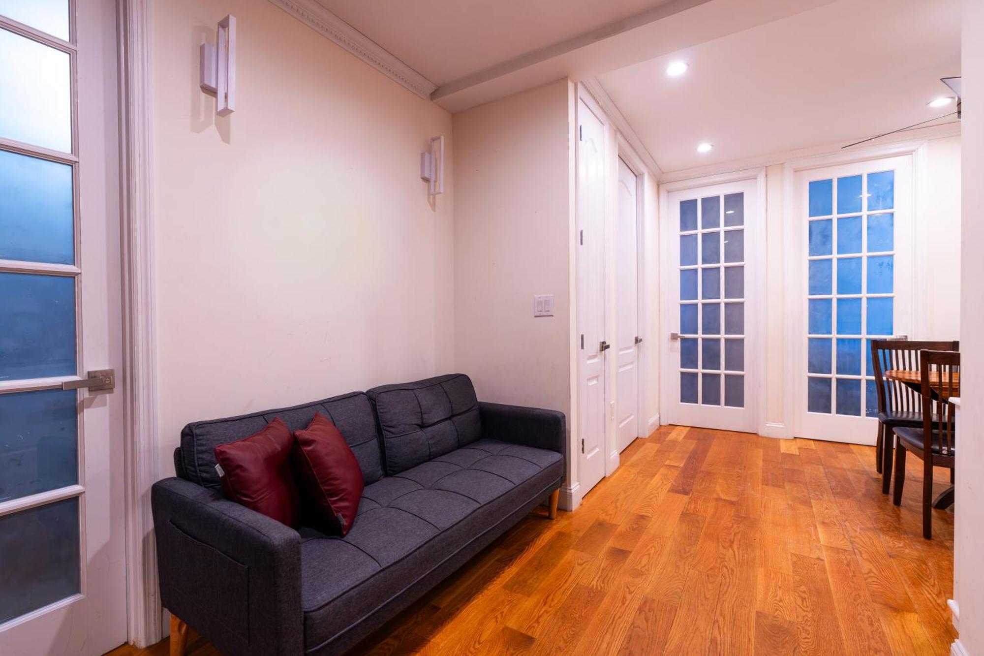 Modern By Park - 3 Br