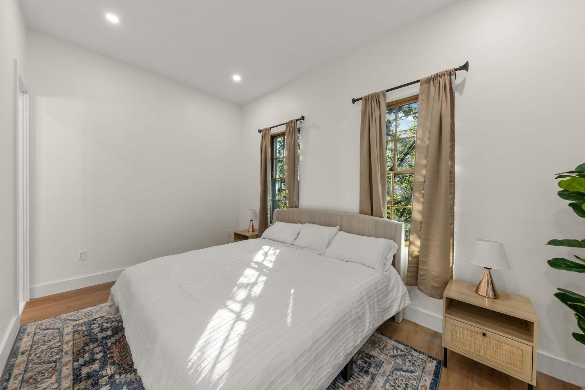 10-1 Stylish Townhouse Oasis In Greenpoint Holiday home