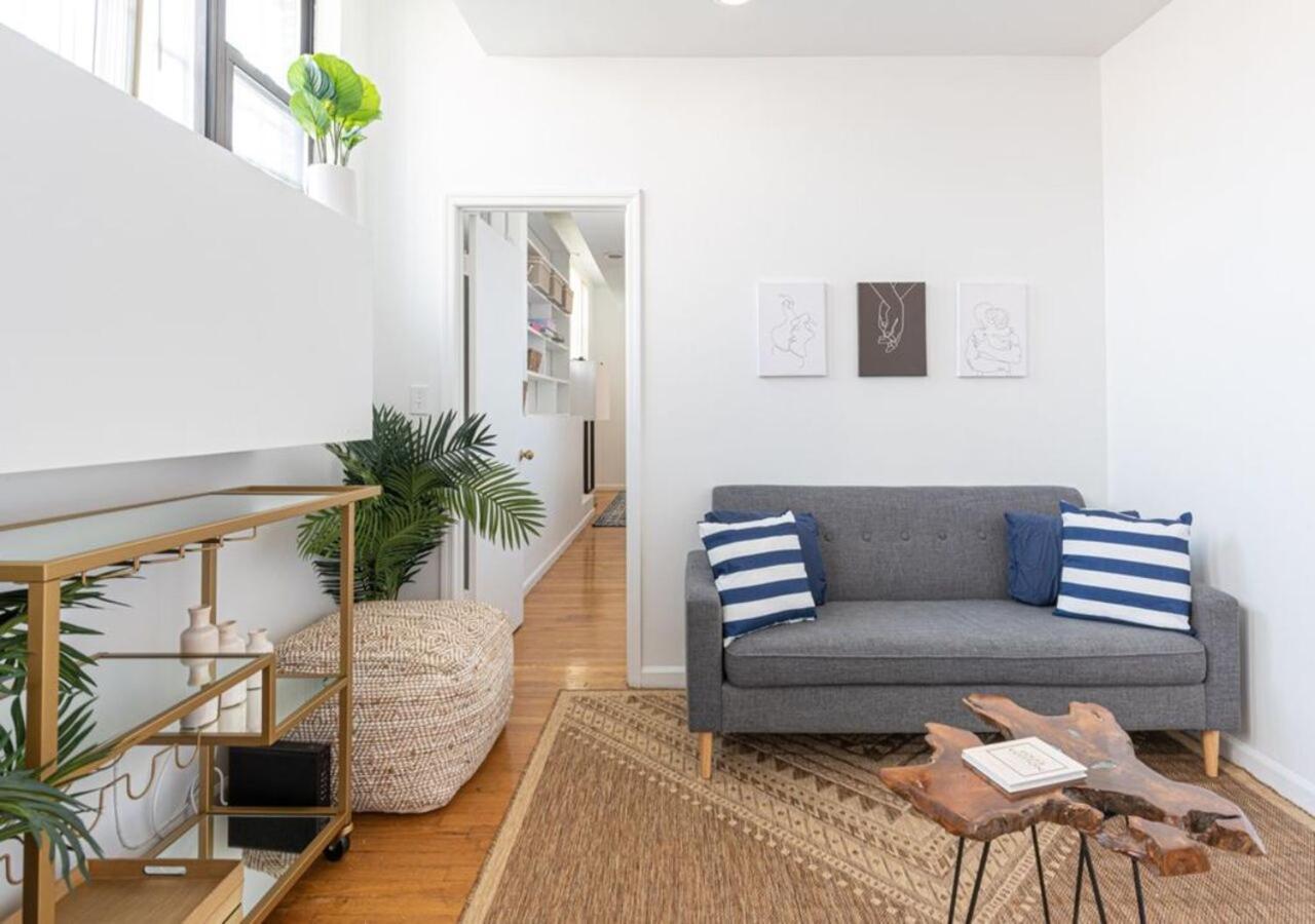 Amazing Furnished 1 Bedroom Midtown West *