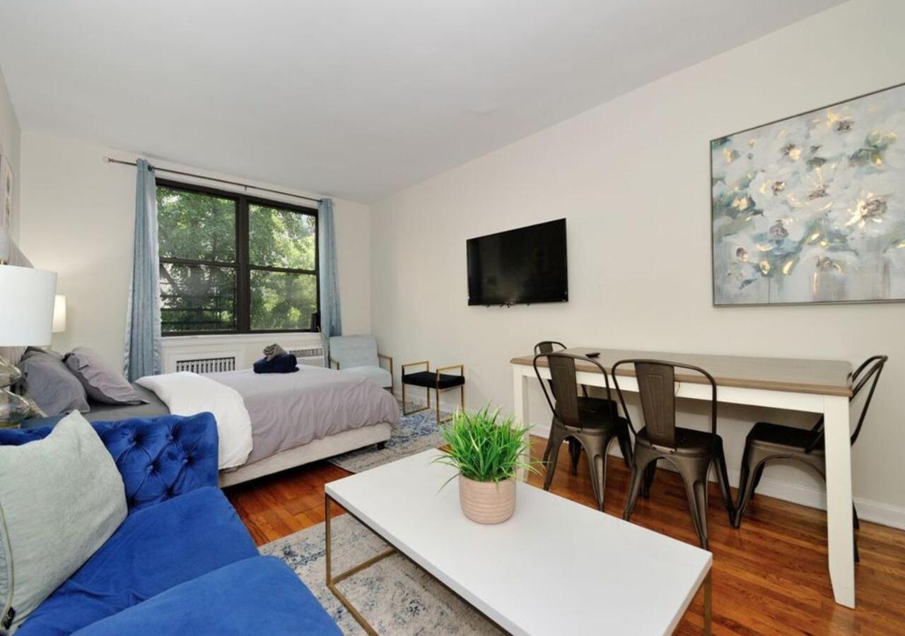 Charming Ues Studio, Walk To Subway & Park, June To Aug 90 Days Required Apartment New York