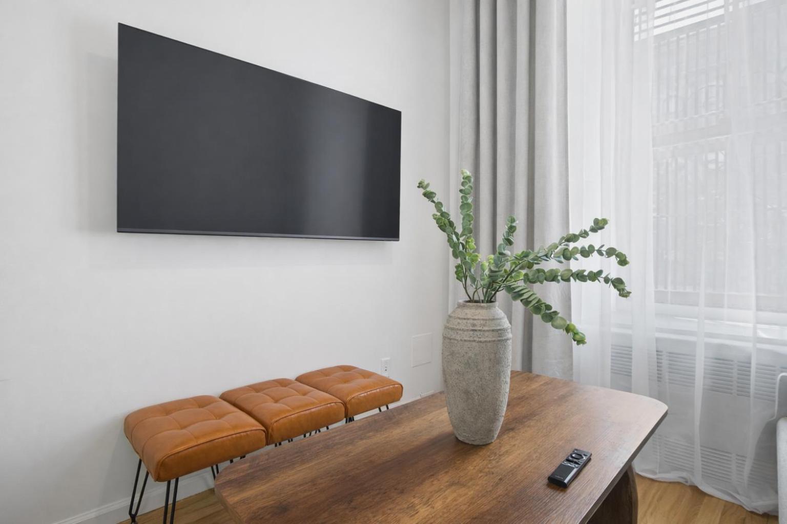 2 Bd Tranquil Unit Close To Park Apartment *