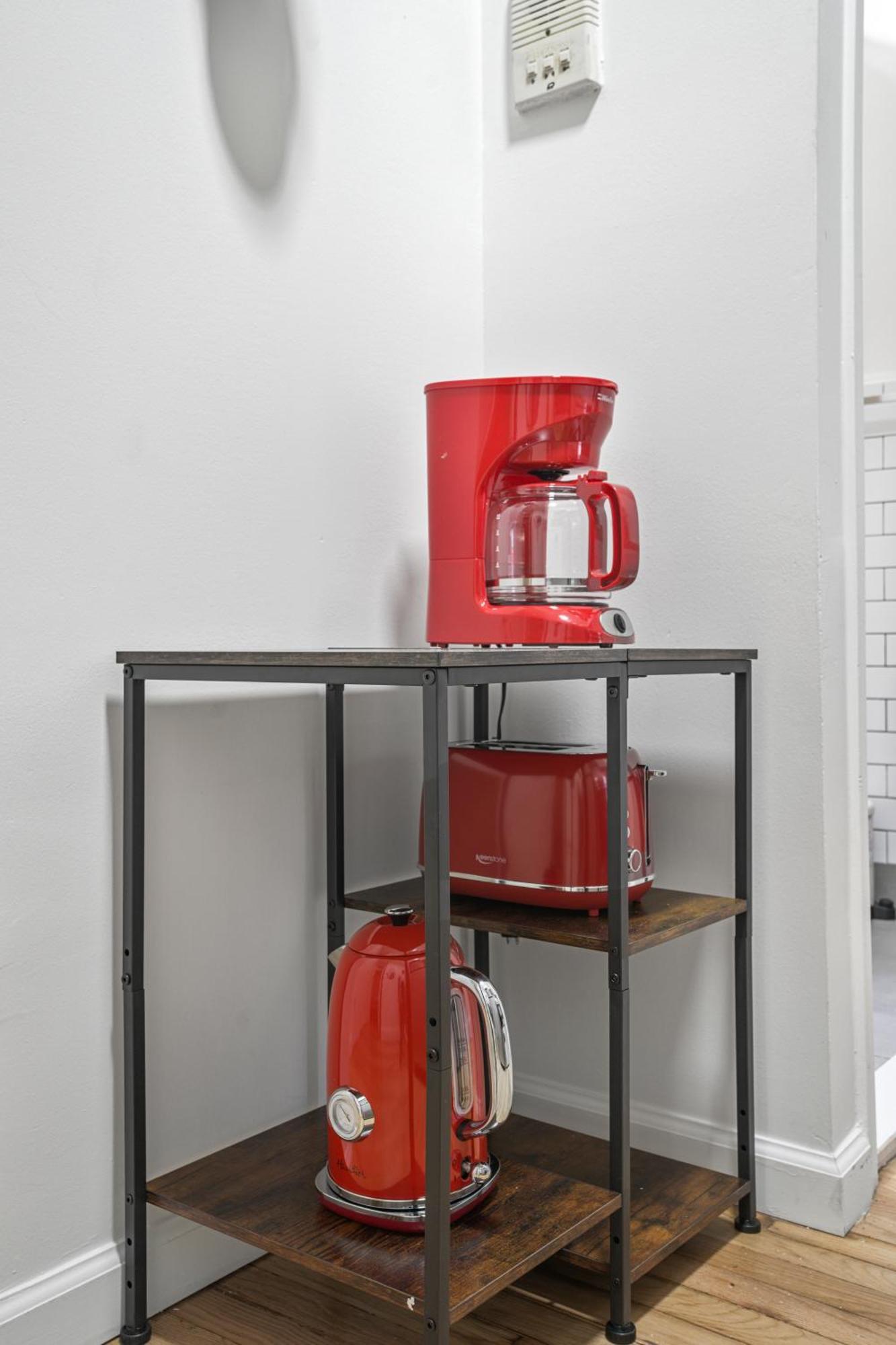 2 Bd Tranquil Unit Close To Park *