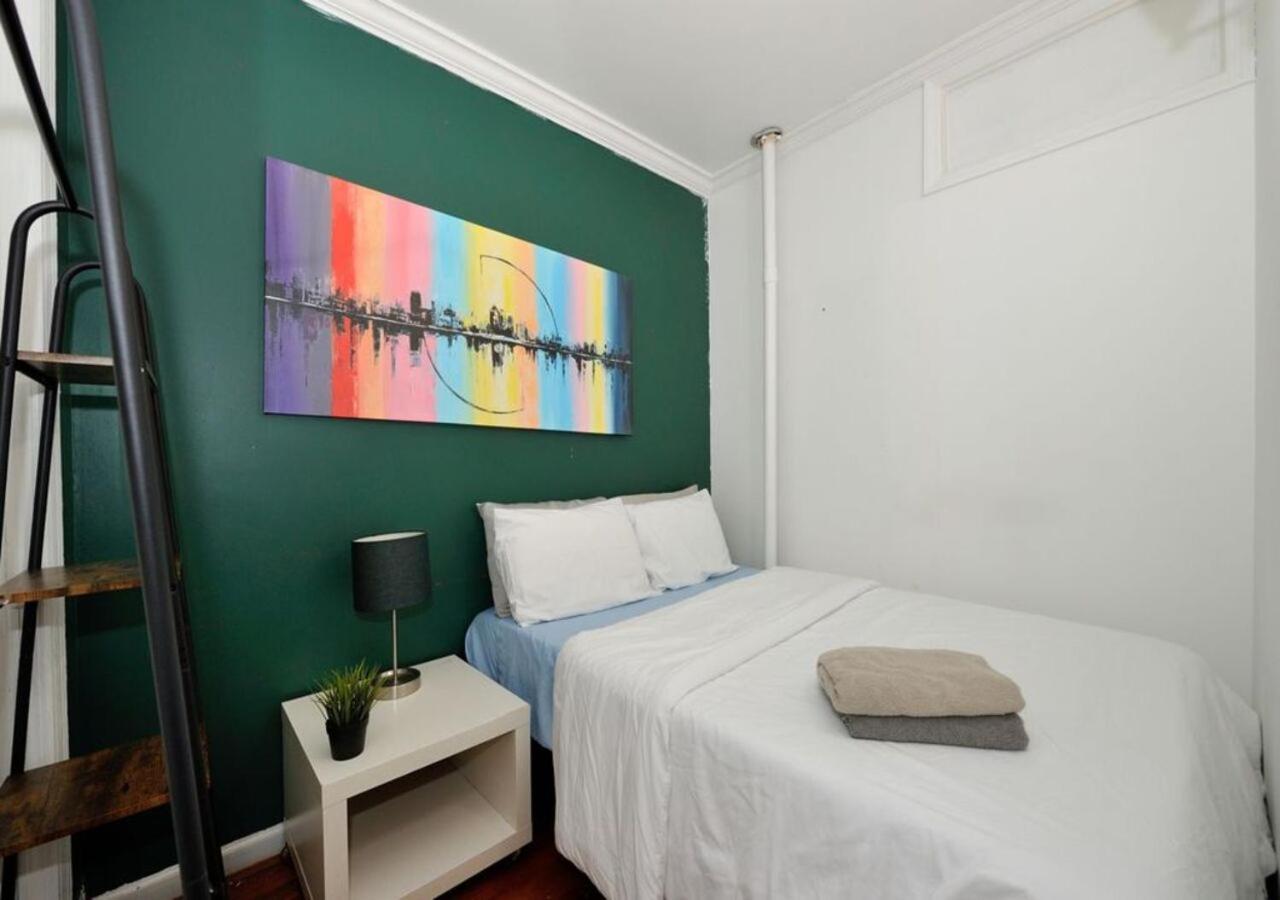 Furnished 2 Bedroom Midtown West Nyc, June To Aug 90 Days Required Apartment *