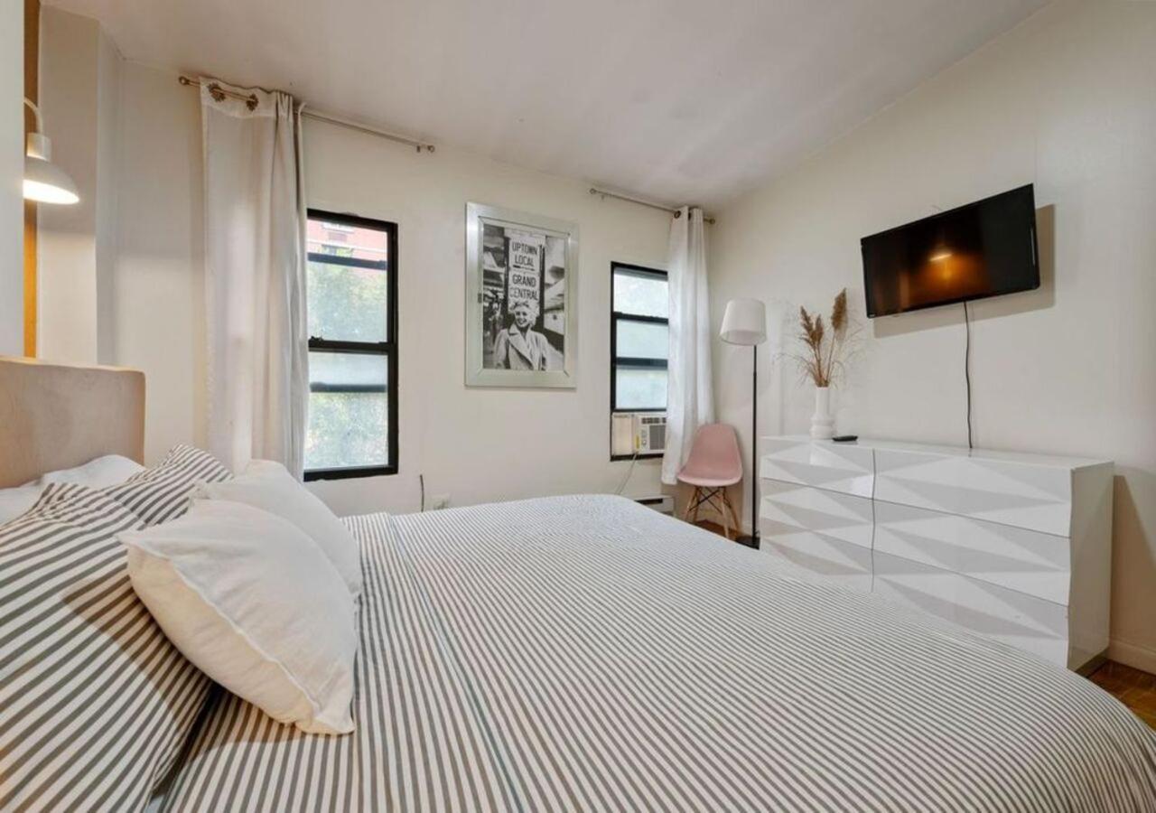 Three Bedroom In Midtown West , June To Aug 90 Days Required *