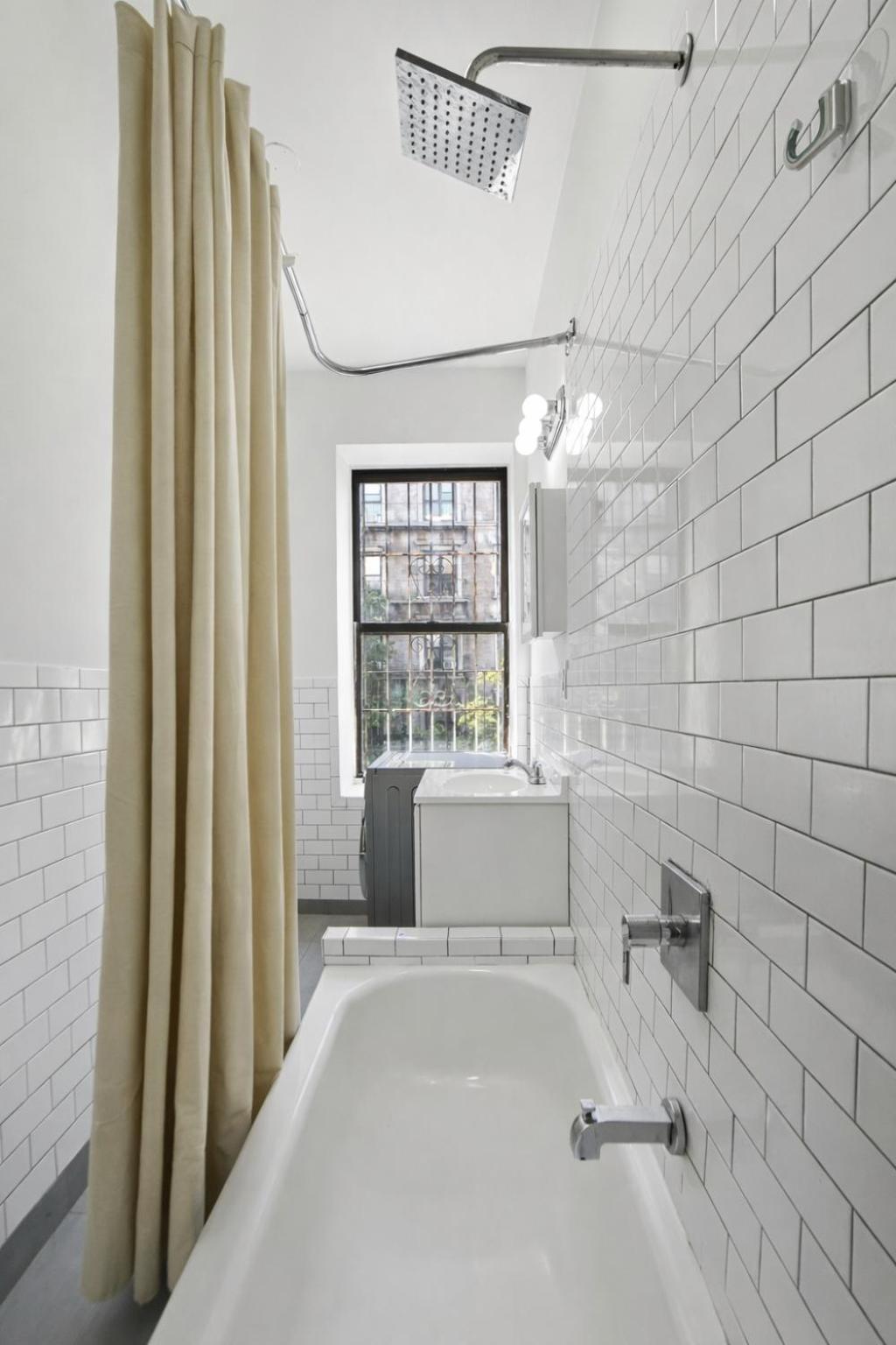 2 Bd Tranquil Unit Close To Park * New York