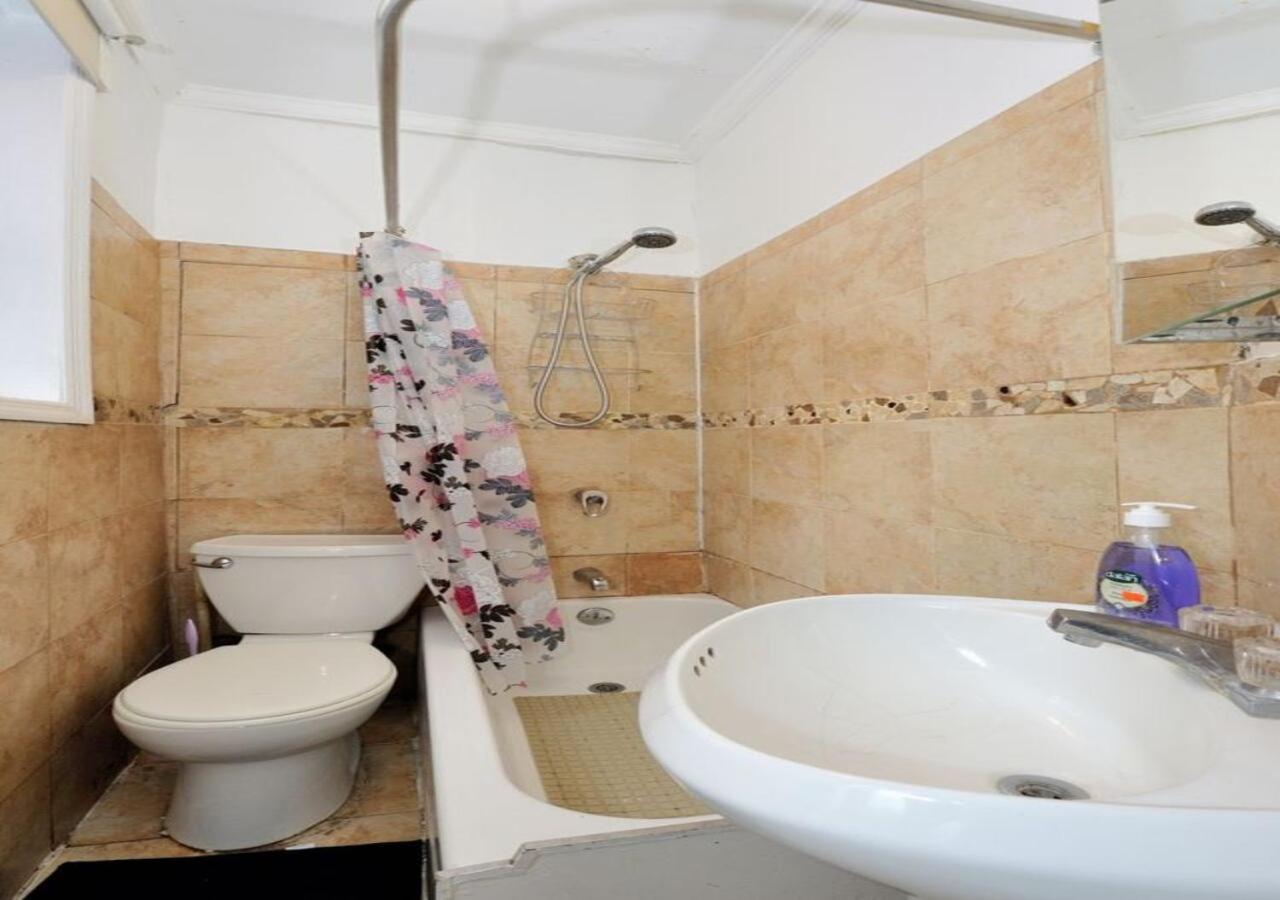 Furnished 2 Bedroom Midtown West Nyc, June To Aug 90 Days Required New York