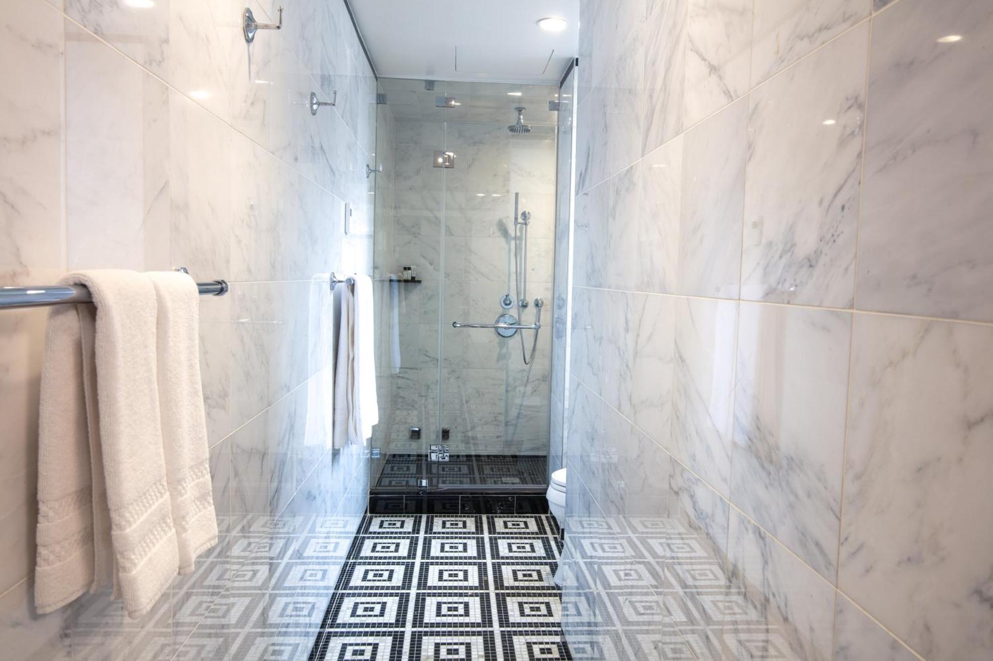 Iroquois Times Square Hotel New York