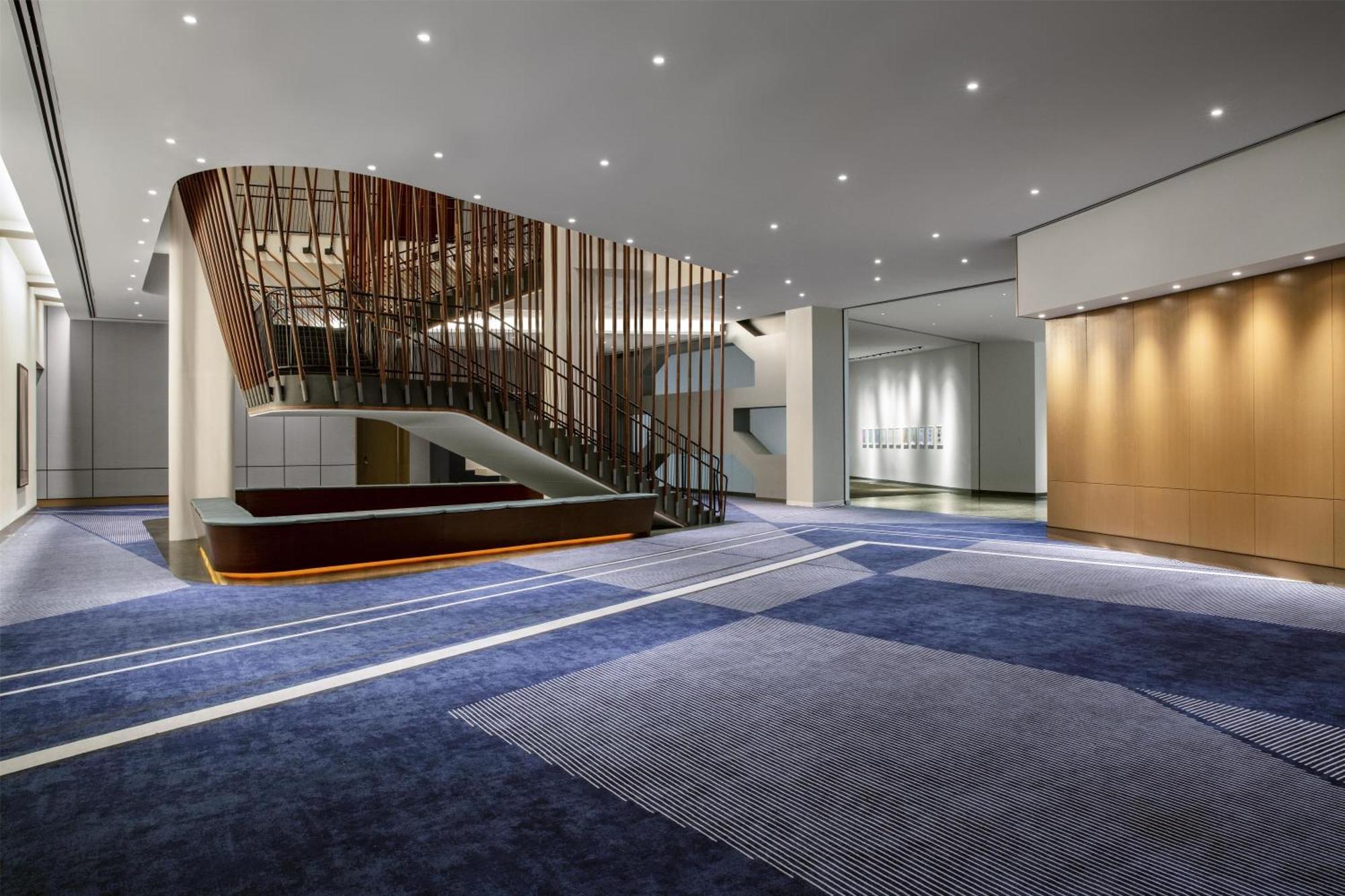 Conrad Downtown 5*