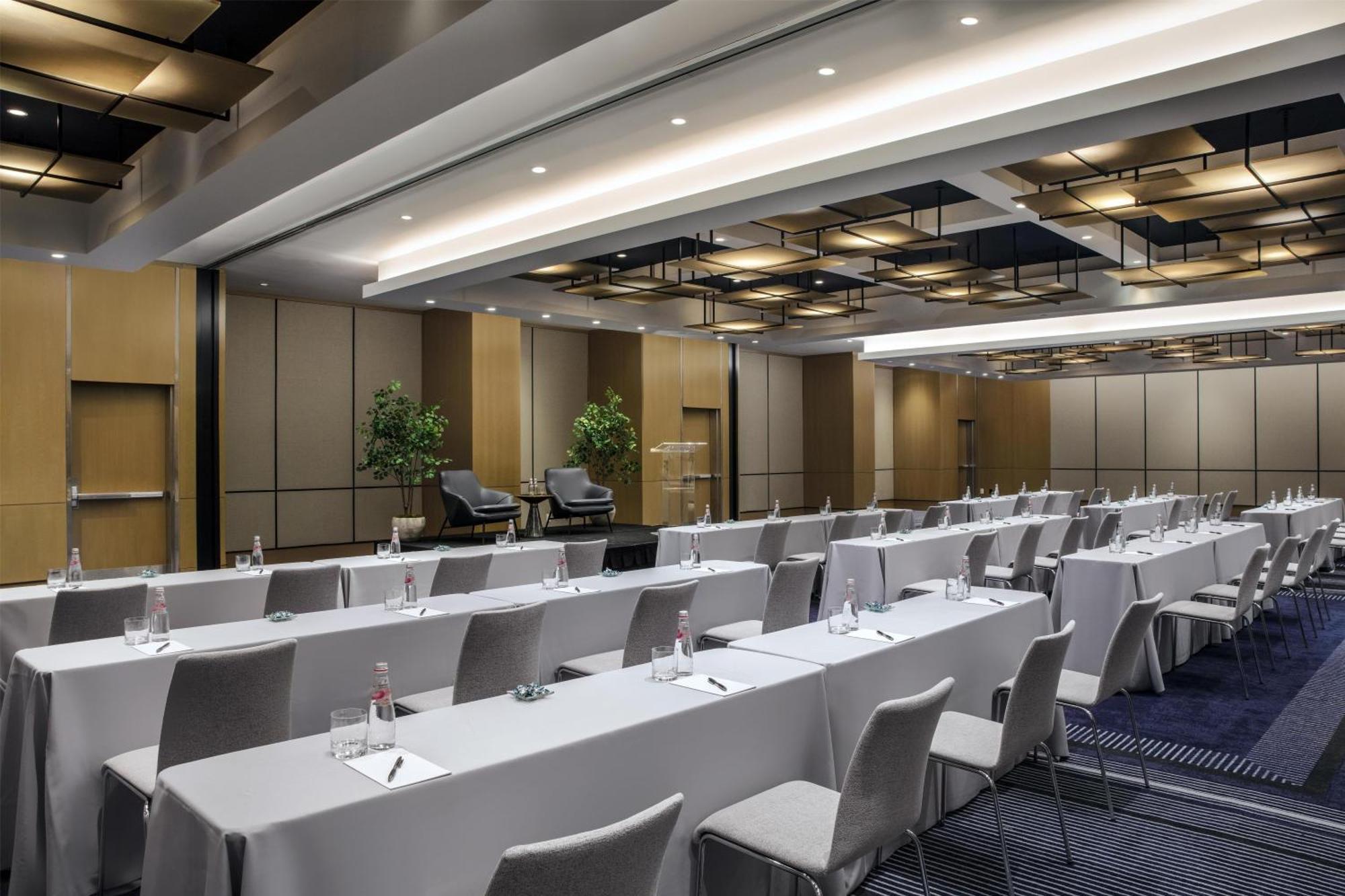 Hotel Conrad Downtown 5*
