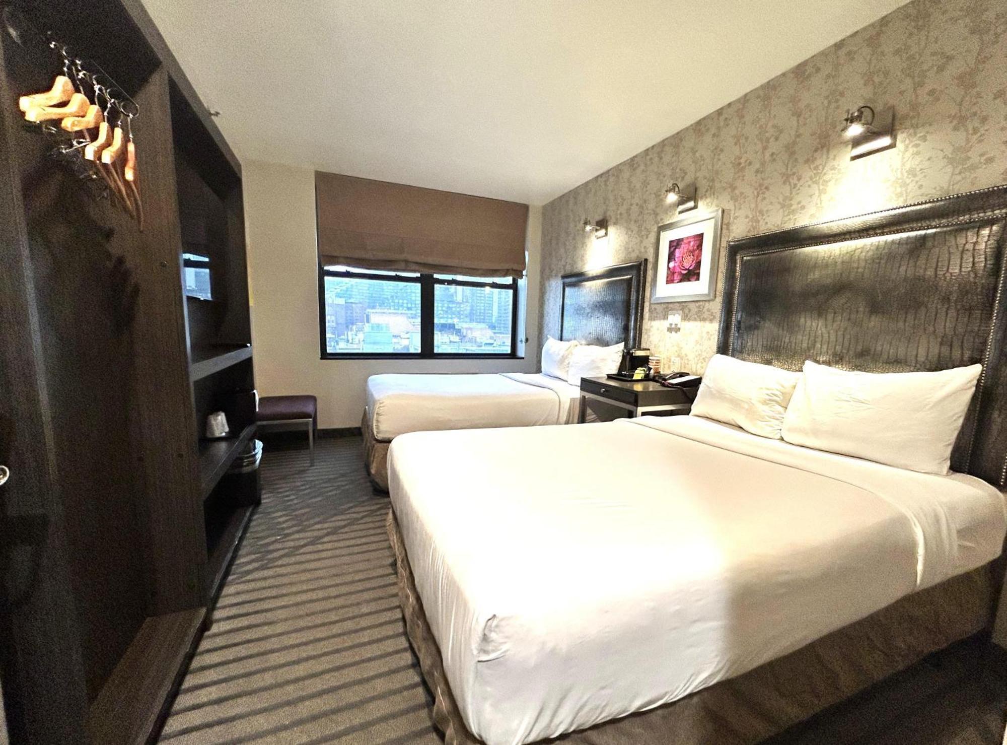 Times Square West Hotel, Bw Signature Collection 3* New York