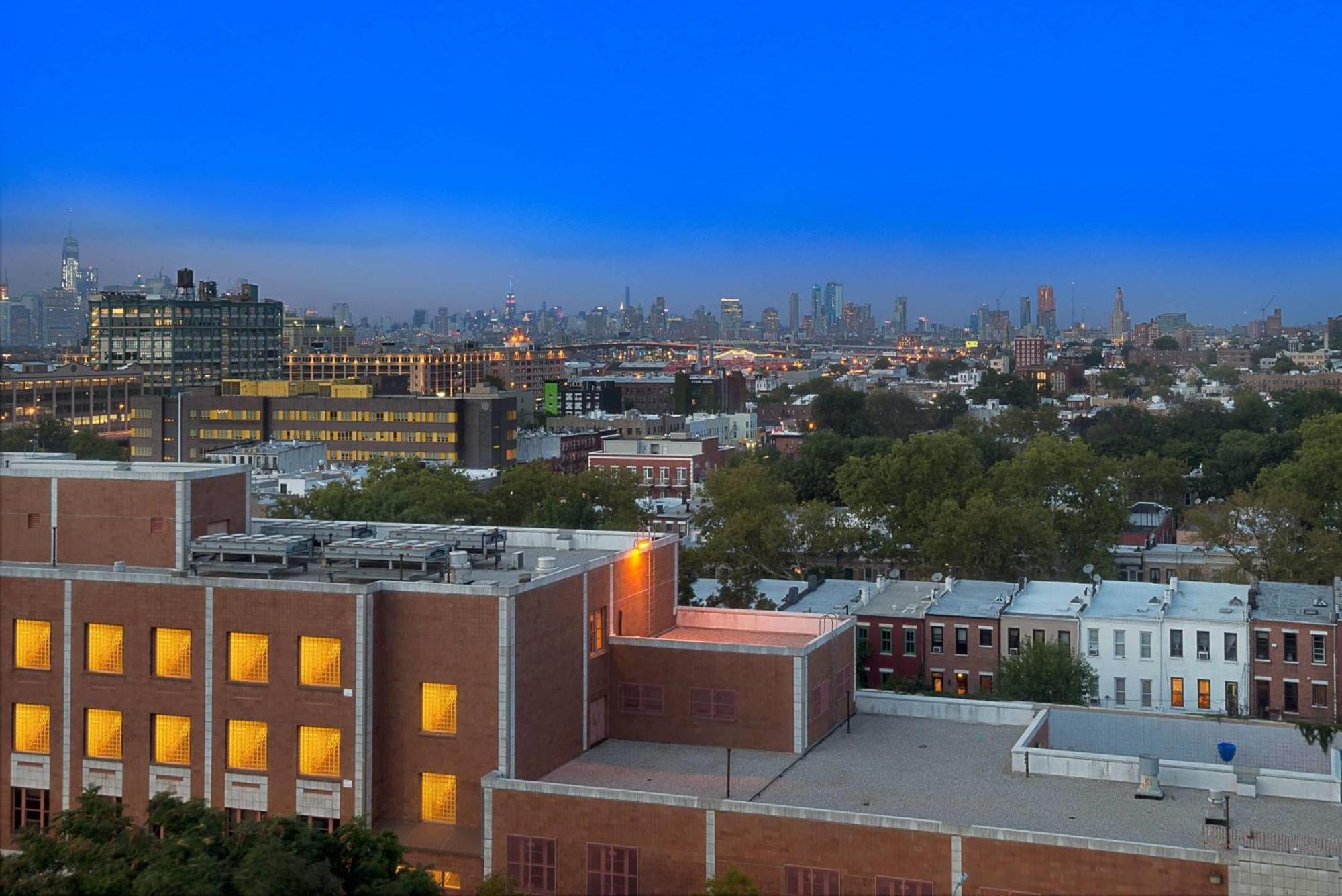 Wyndham Garden Brooklyn Sunset Park Hotel