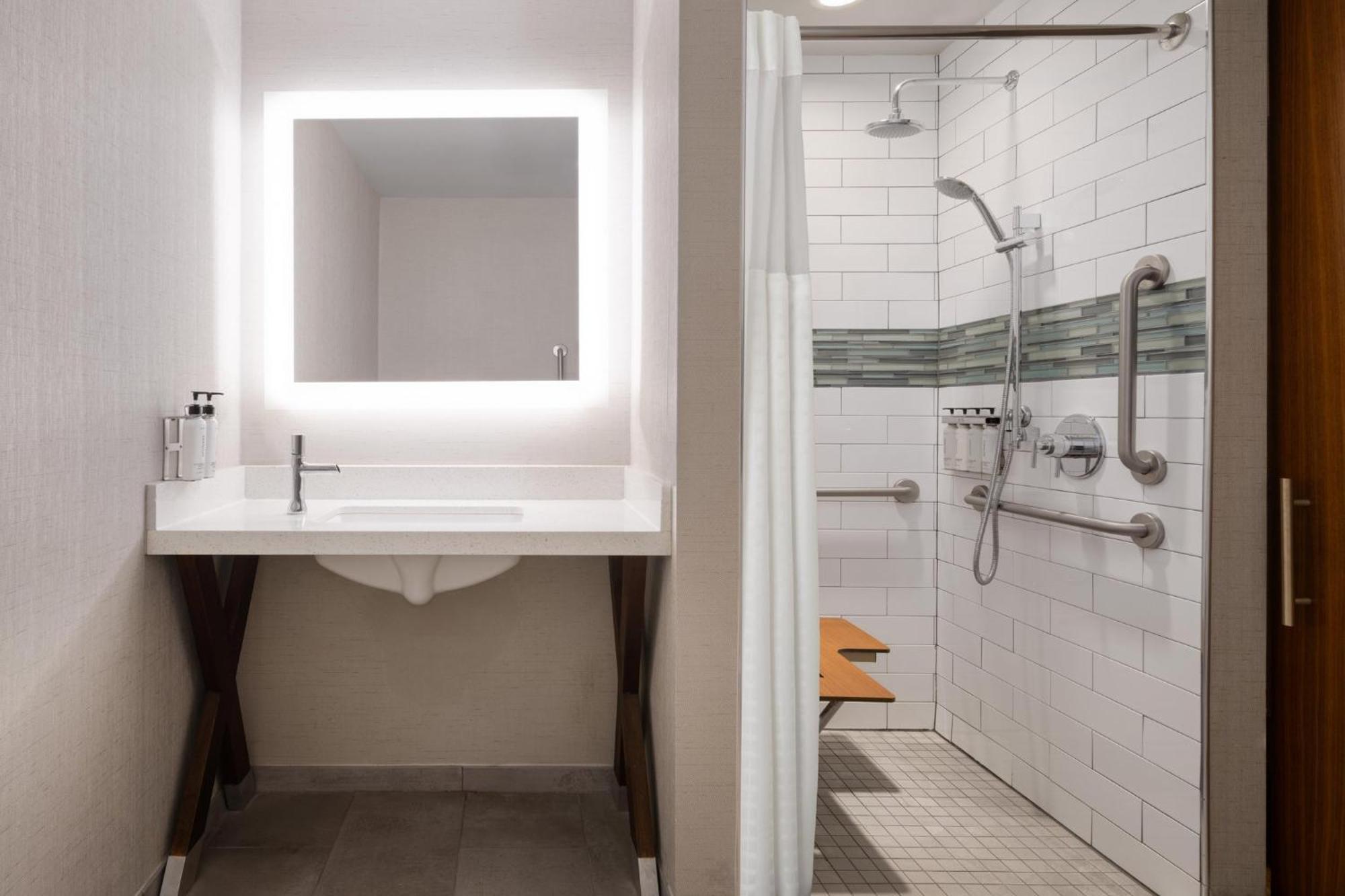 Hotel Even - Midtown East By Ihg 4*