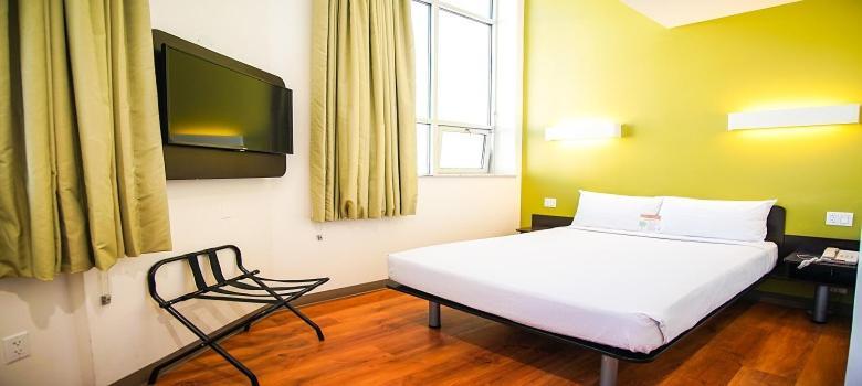 Hotel Feather Factory 3*