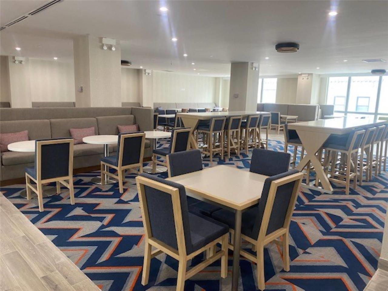 La Quinta & By Wyndham Queens Nyc Jfk Airtrain