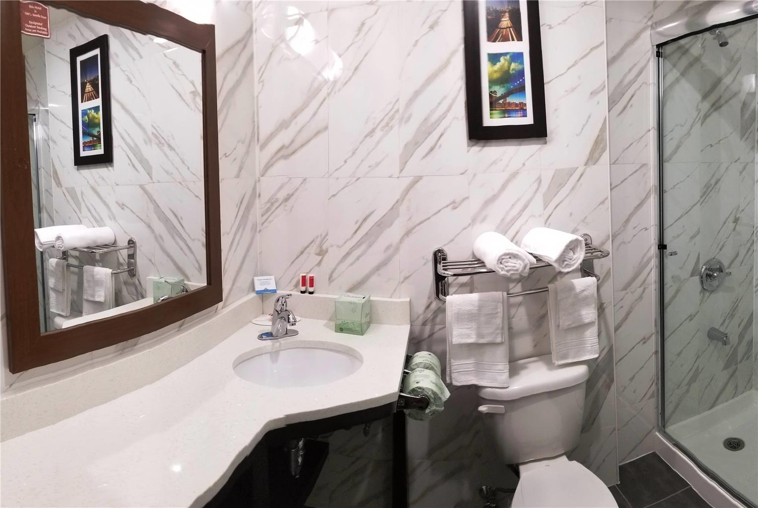Hotel Days By Wyndham Brooklyn Marine Park 3*