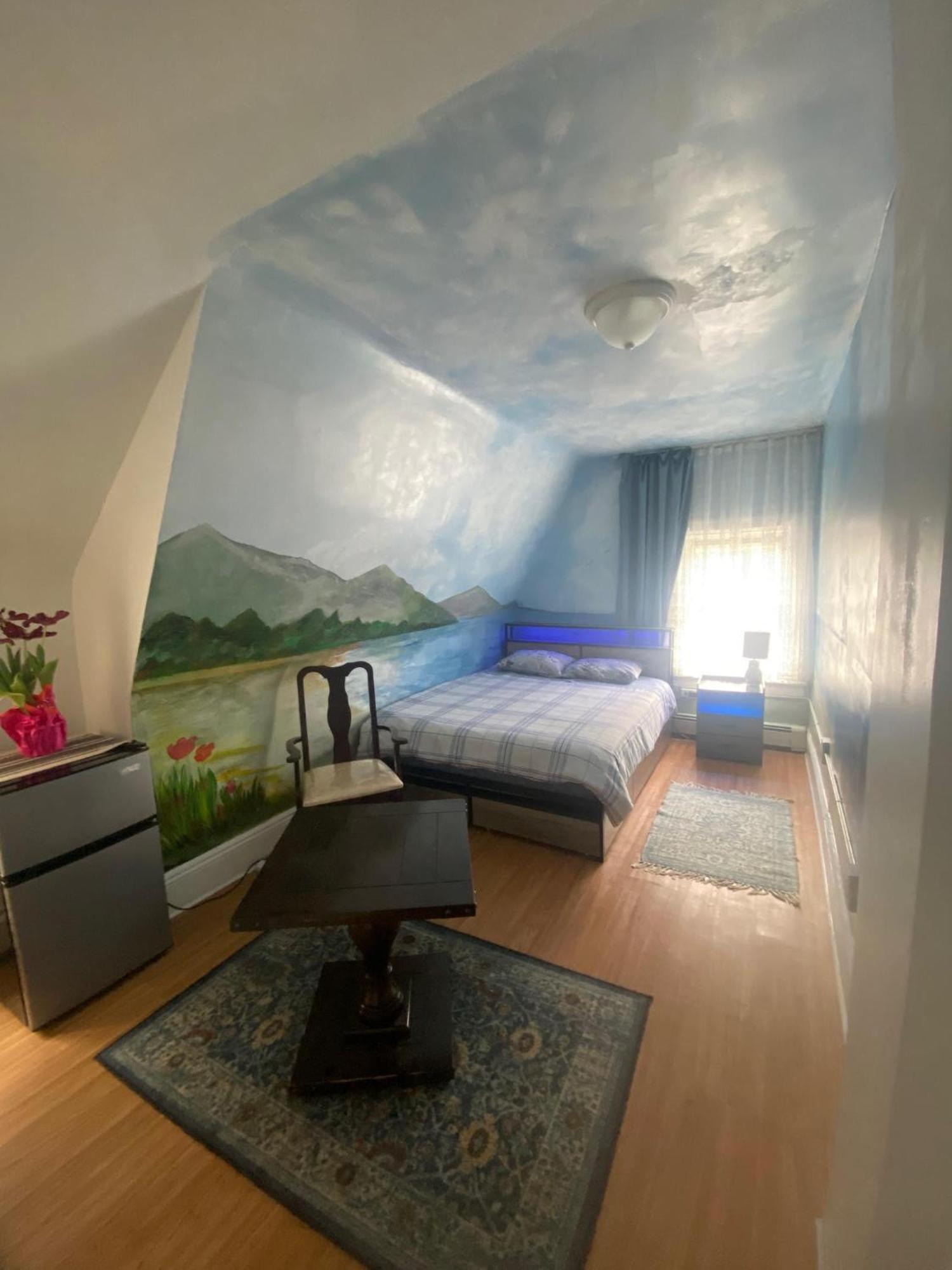 Classical American House Homestay