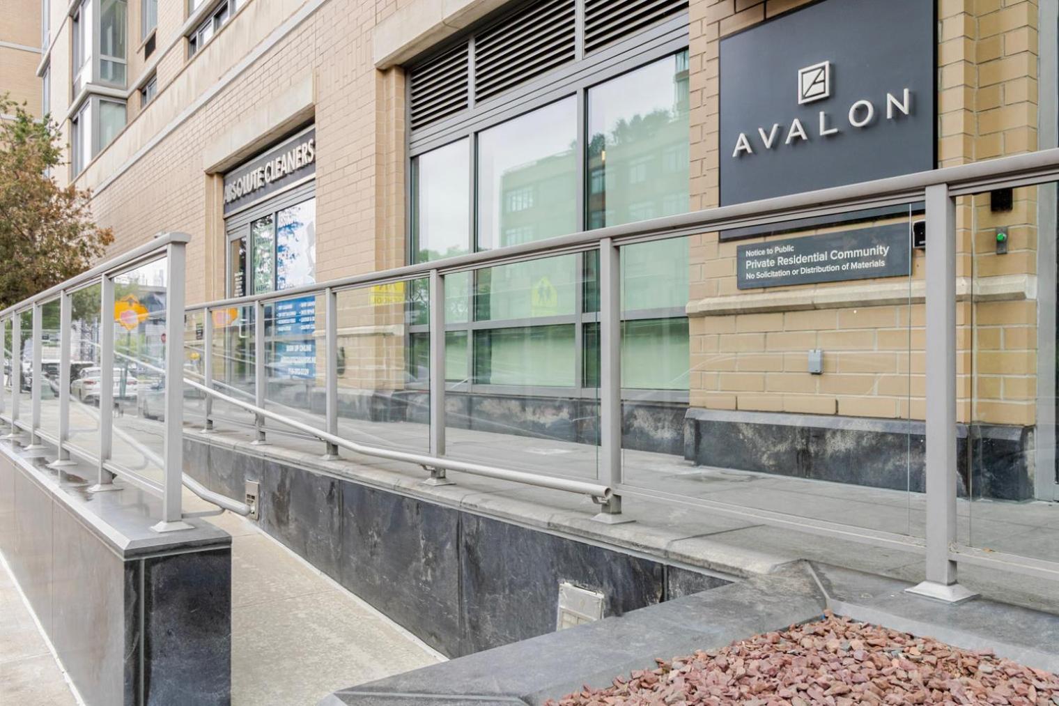 Lic 2br W Wd Elevator Doorman Nr E River Nyc-849