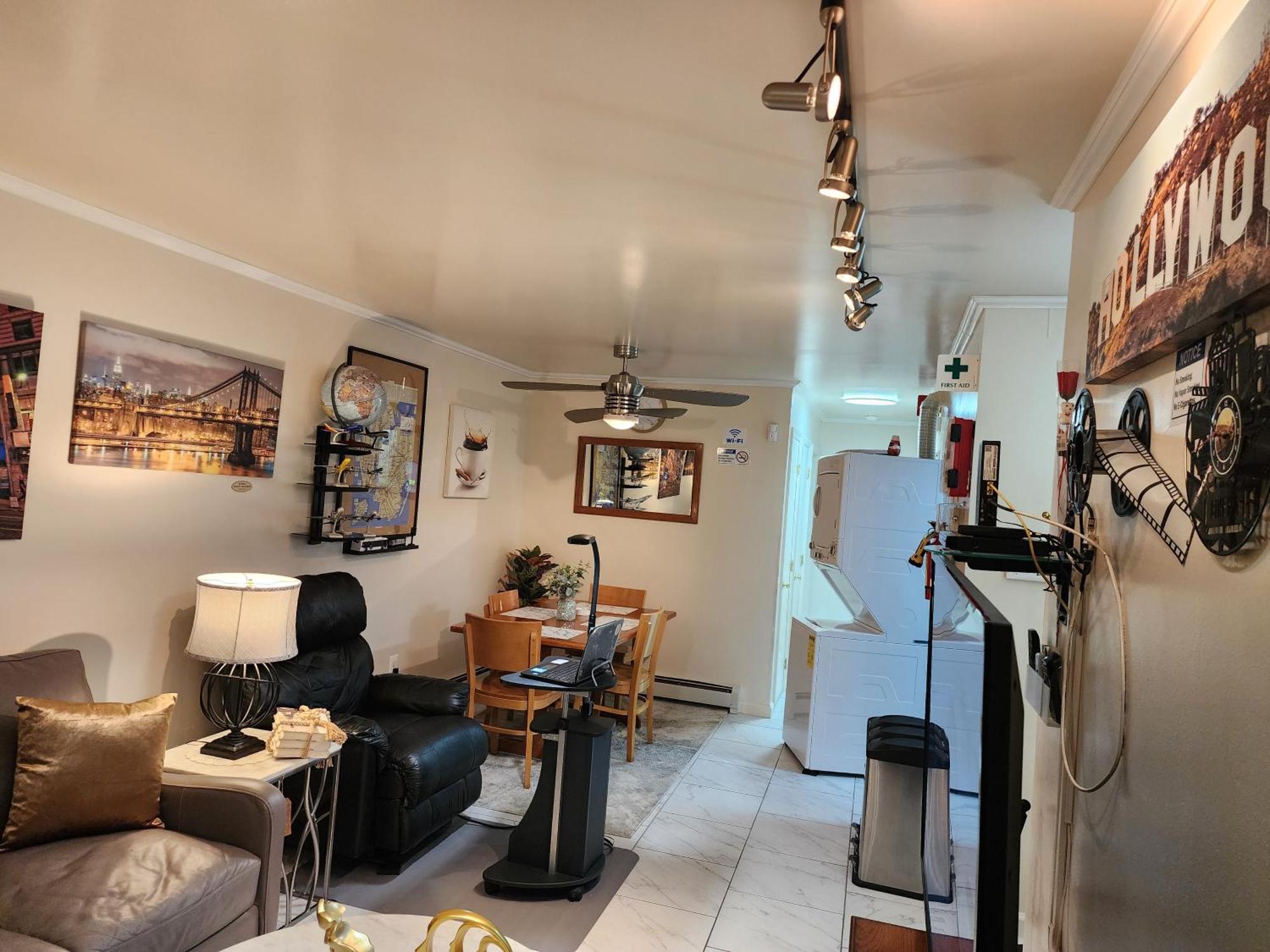 Travel Nurse Hub: Extended For Professionals & Students *