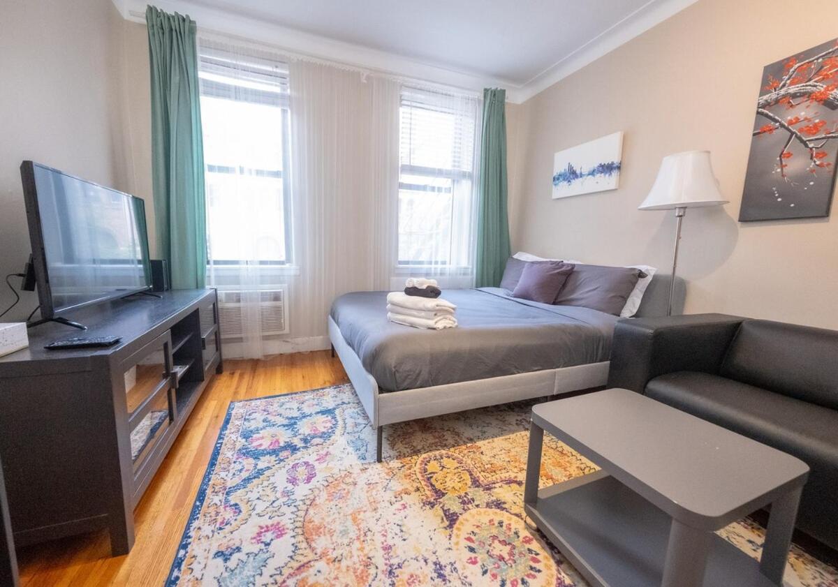 Close To Park, Lenox Hill & Ny Presbyterian Apartment *