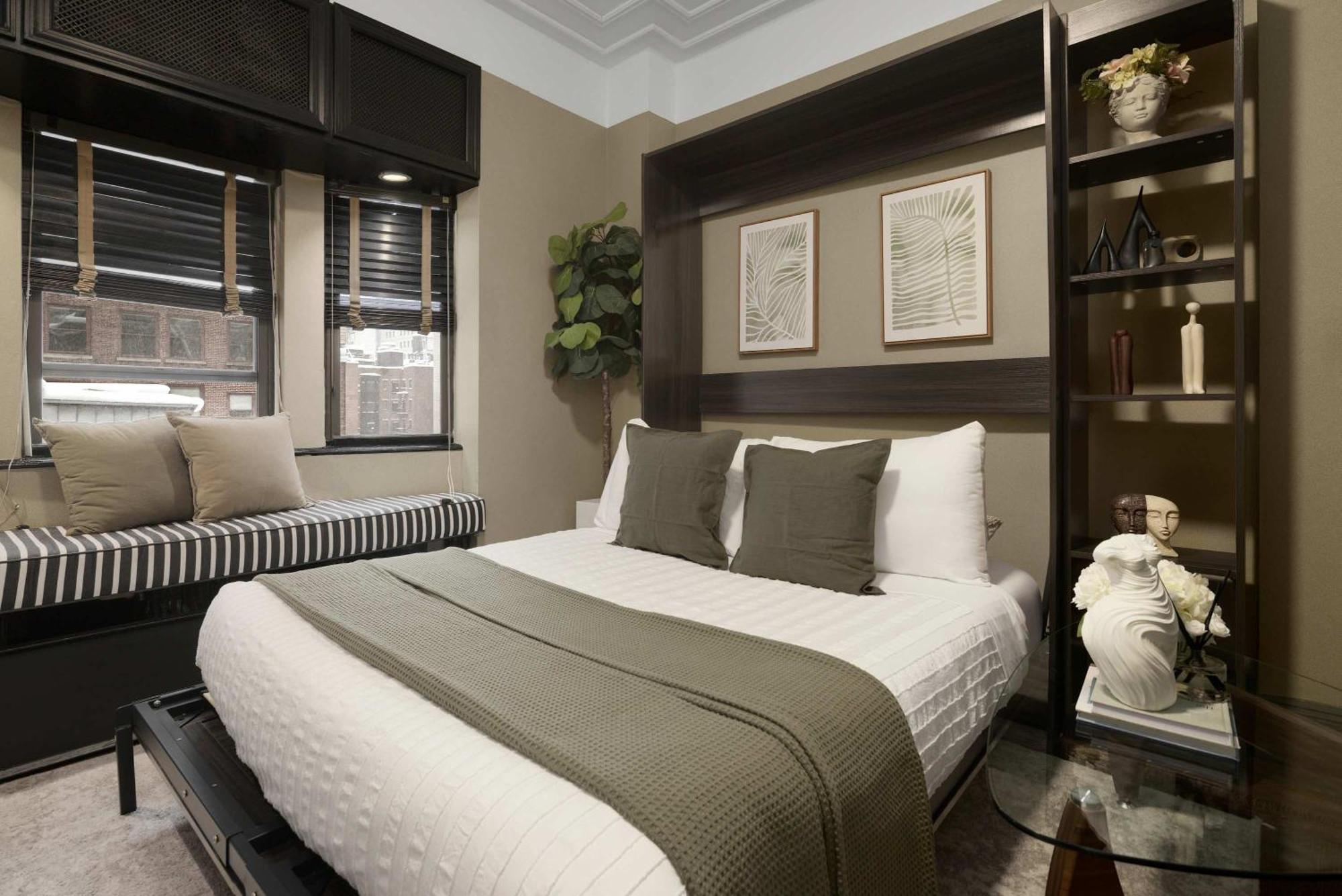 Apartment Heart Of Ny, Steps Away From Attractions New York