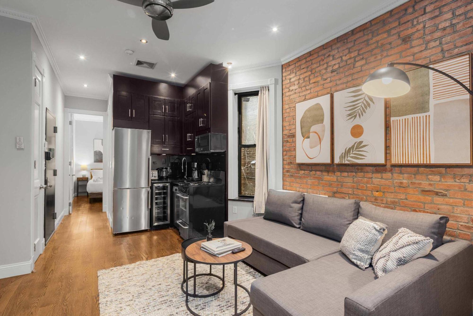 Apartment Chic Nyc Retreat By Park