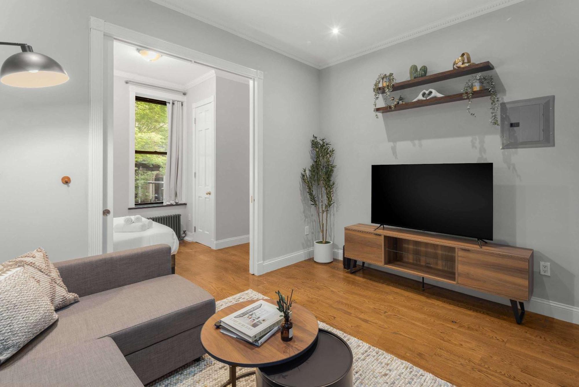 Apartment Chic Nyc Retreat By Park New York