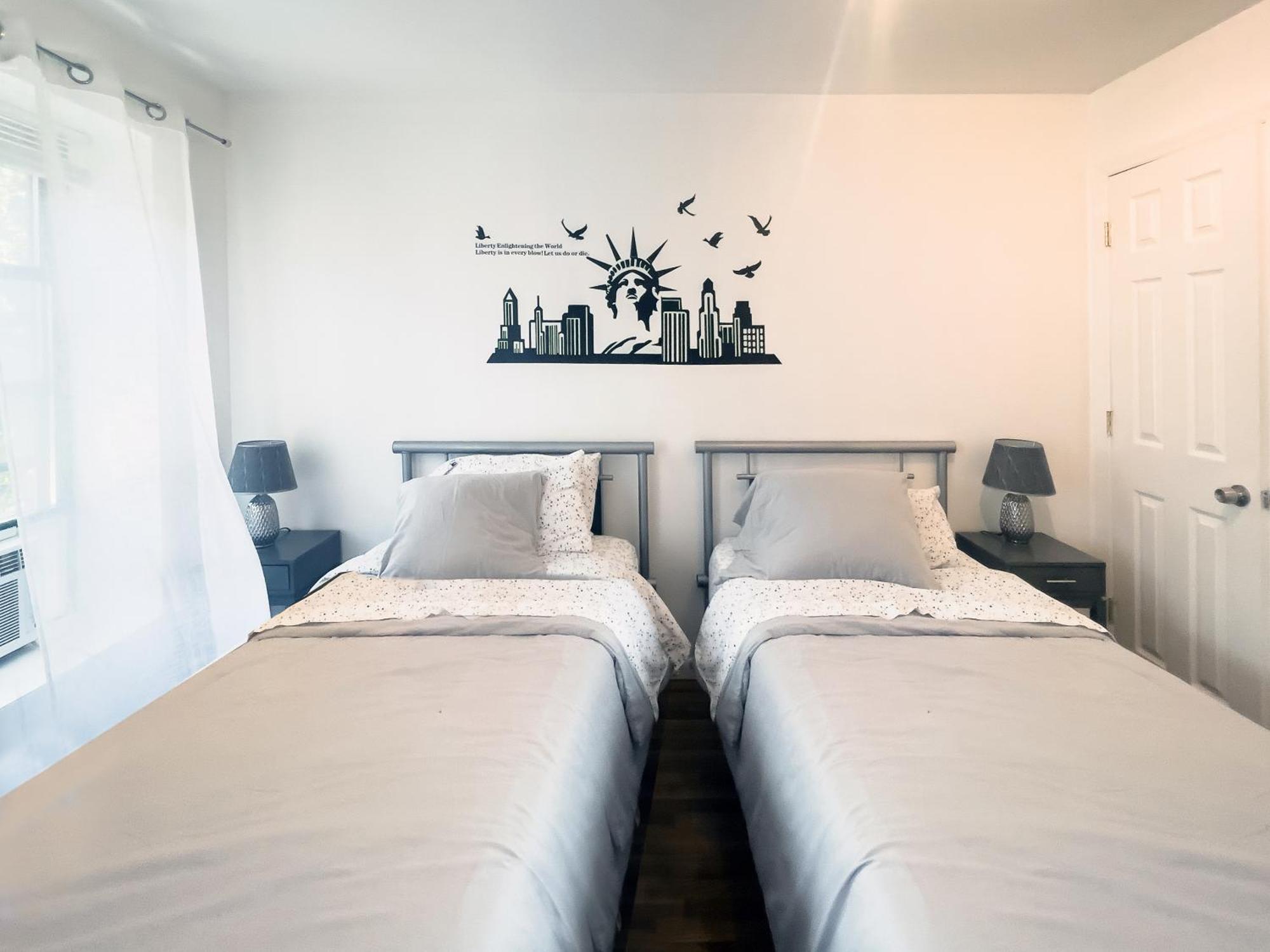 2br Near Mount Sinai & Metropolitan Hospitals New York