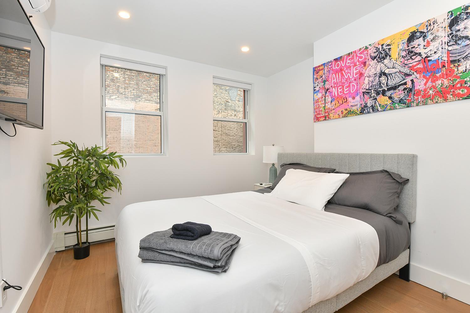 Sophisticated 3 Bedroom Duplex In The Heart Of Midtown * New York