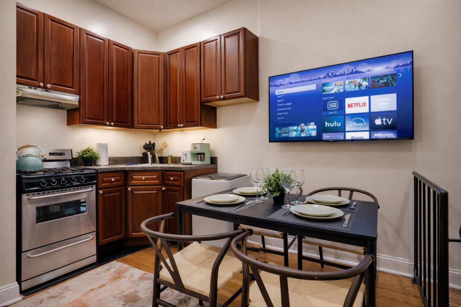 3 Bedroom Cozy In Manhattan Valley *