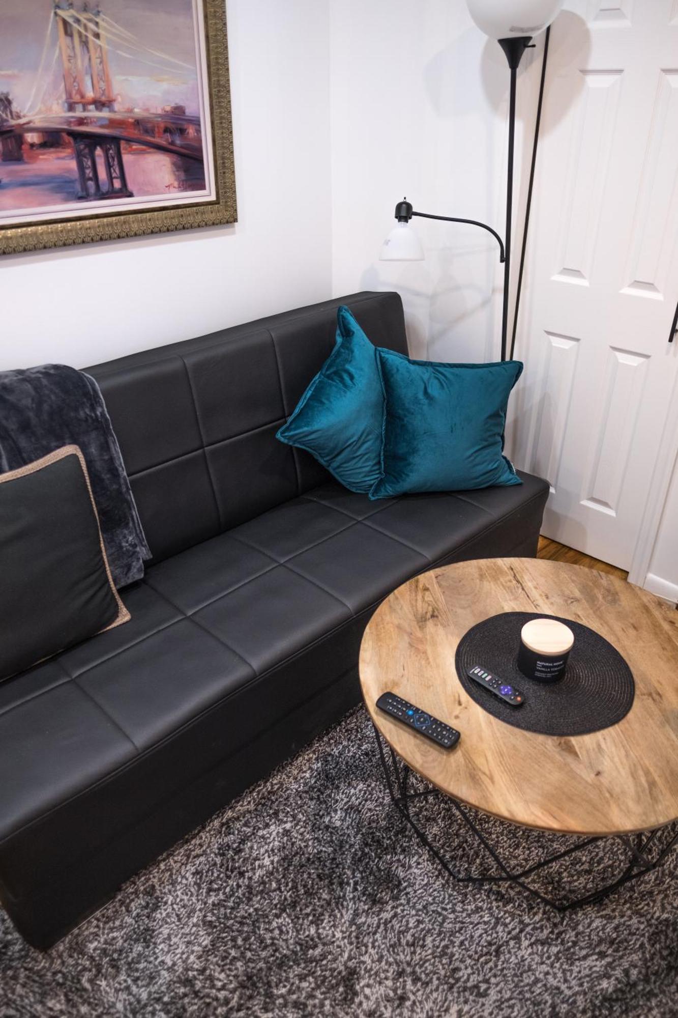 2br Near Mount Sinai & Metropolitan Hospitals * New York