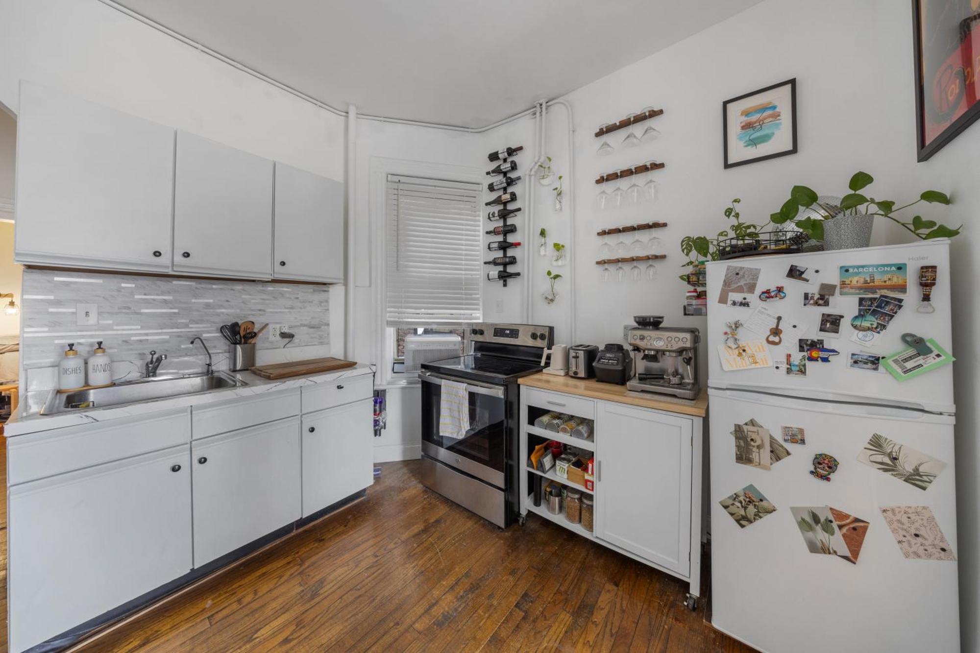 Downtown Manhattan Union Square 1br - Steps From Subway & Dining Apartment *