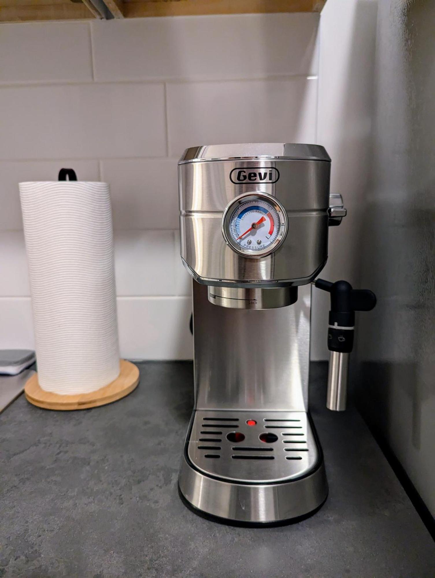 Chic East Village Sanctuary - Steps From The Dining & Nightlife! Apartment